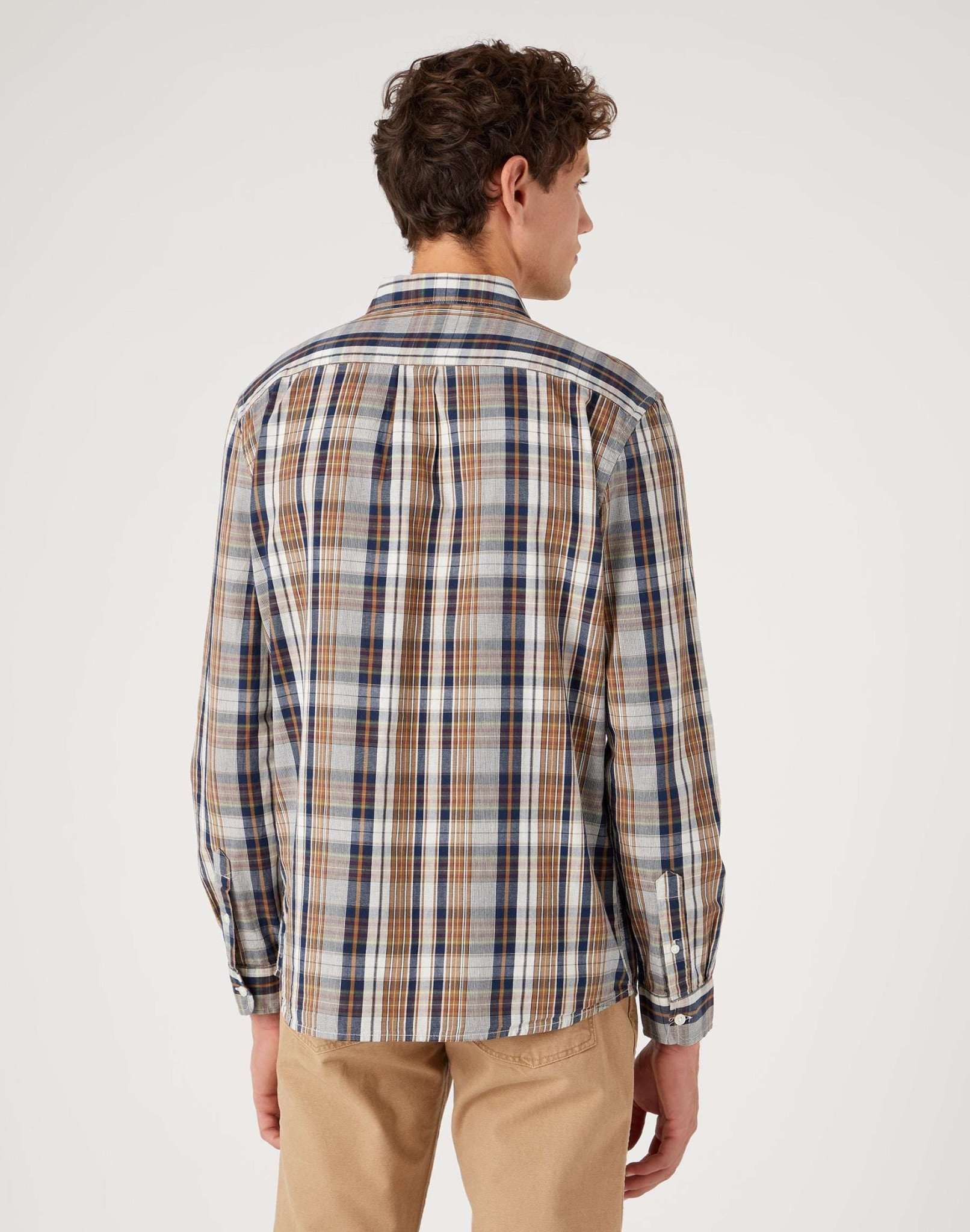 One Pocket Shirt in Cappuccino Hemden Wrangler