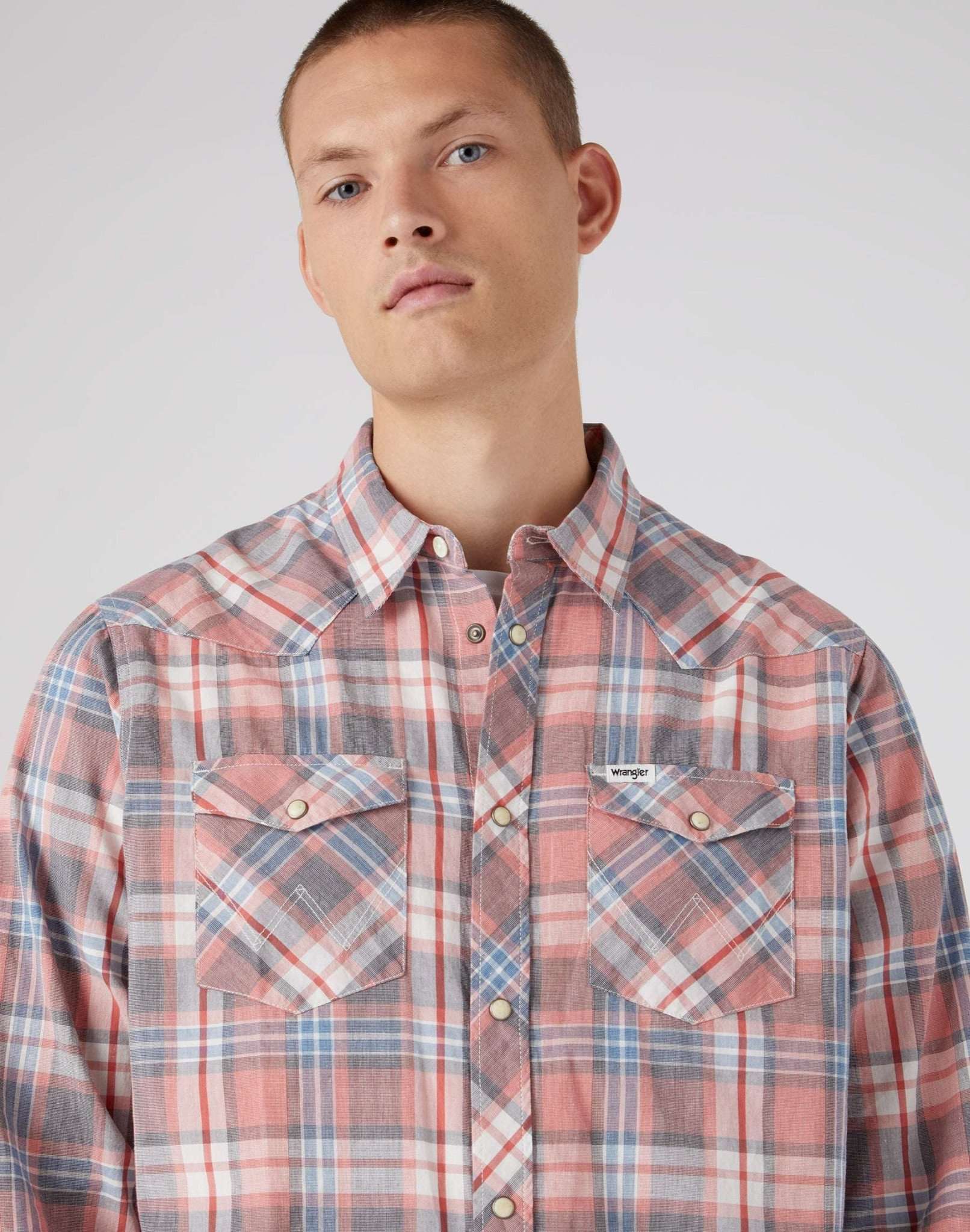 Western Shirt in Faded Rose Hemden Wrangler