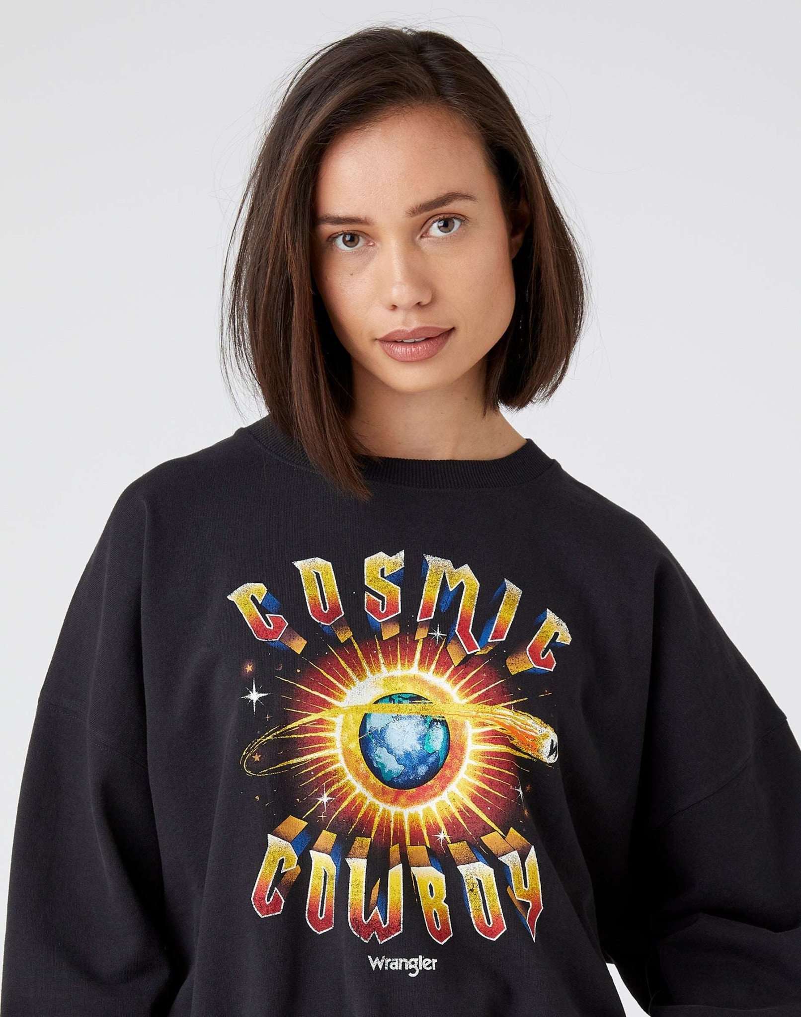 Relaxed Sweatshirt in Faded Black Sweatshirts Wrangler