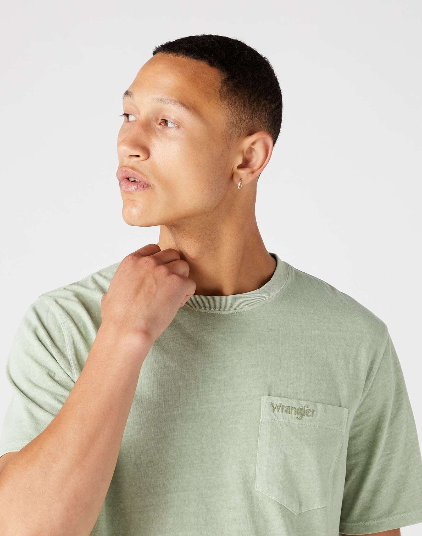 Pocket Tee in Tea Leaf T-Shirts Wrangler