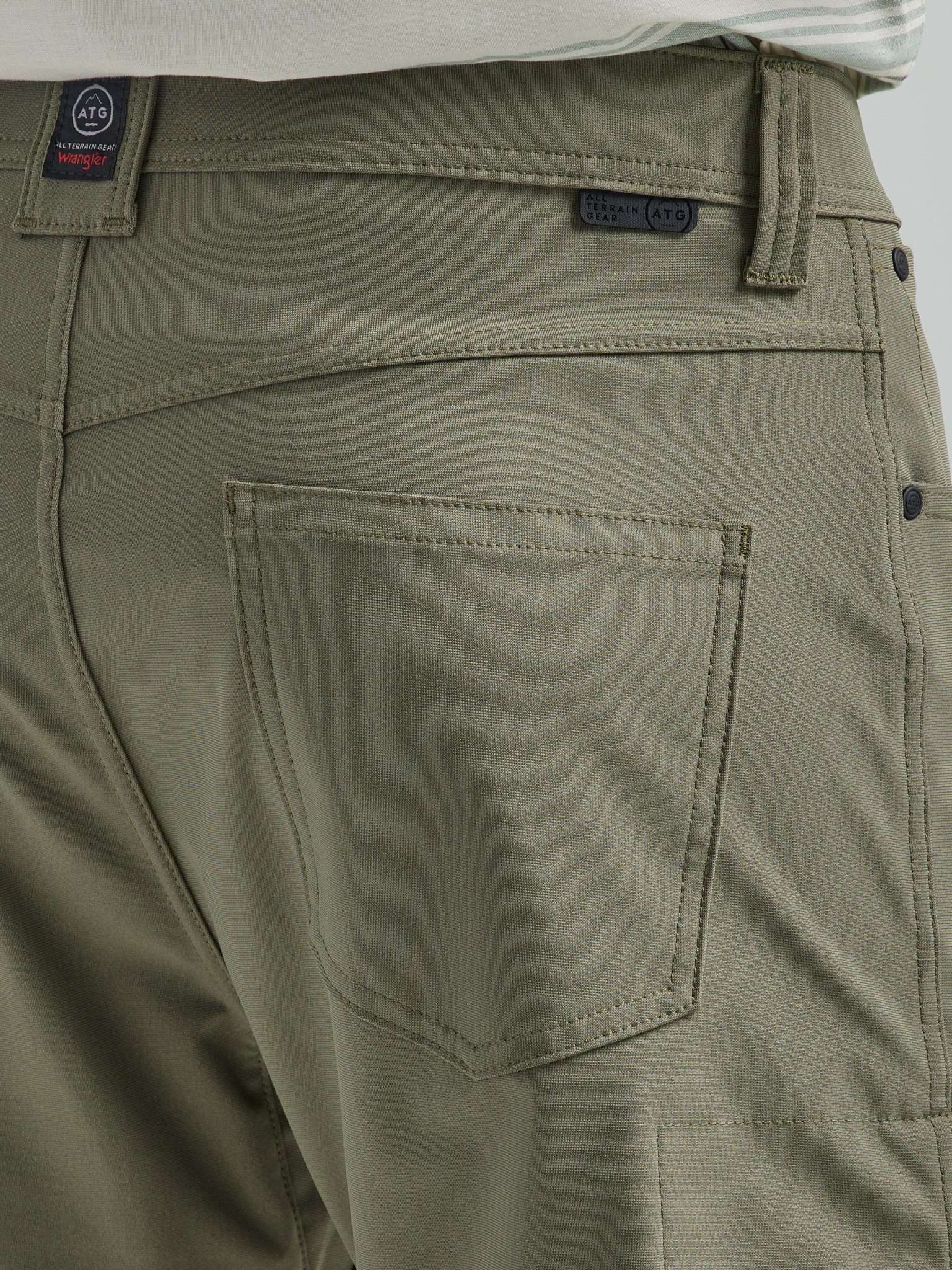 All Terrain Gear FWDS 5 Pocket Pants in Dusty Olive Hosen Wrangler