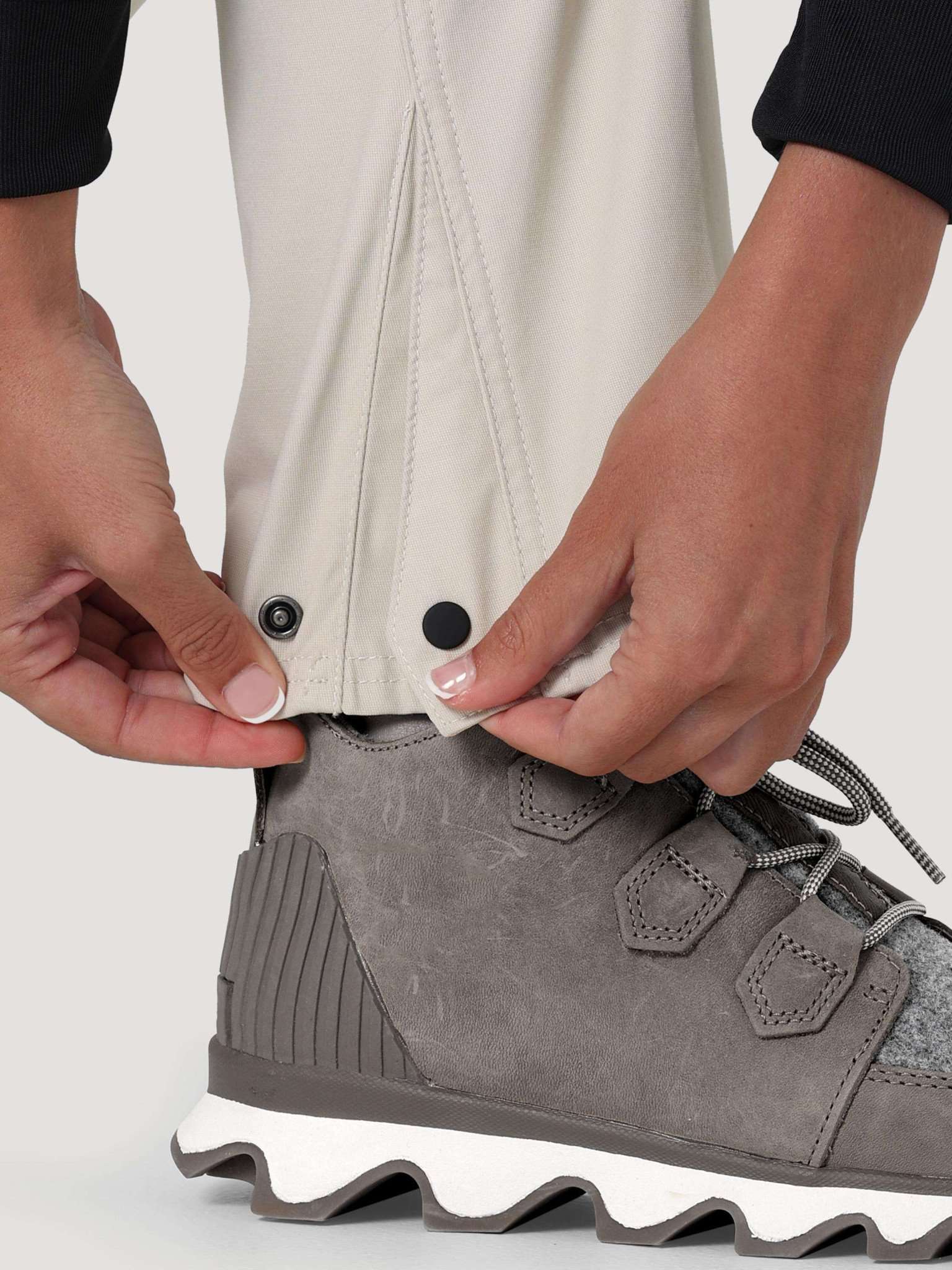 All Terrain Gear Reinforced Softshell Pant in Elmwood Hosen Wrangler