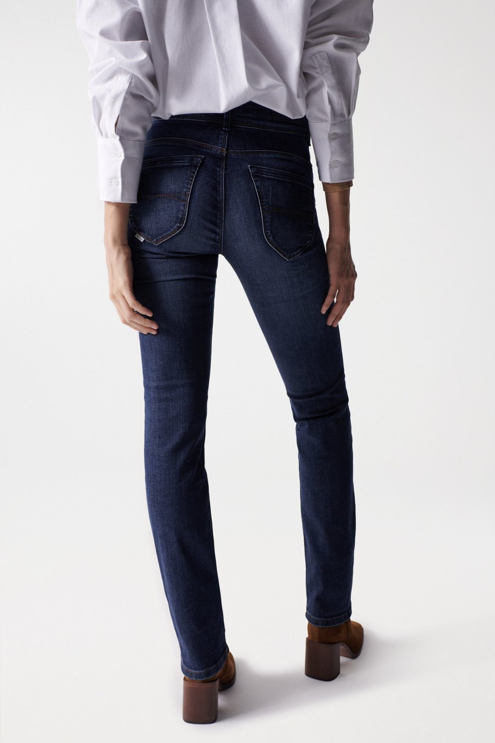 Secret Slim Push-In in Medium Wash Jeans Salsa Jeans