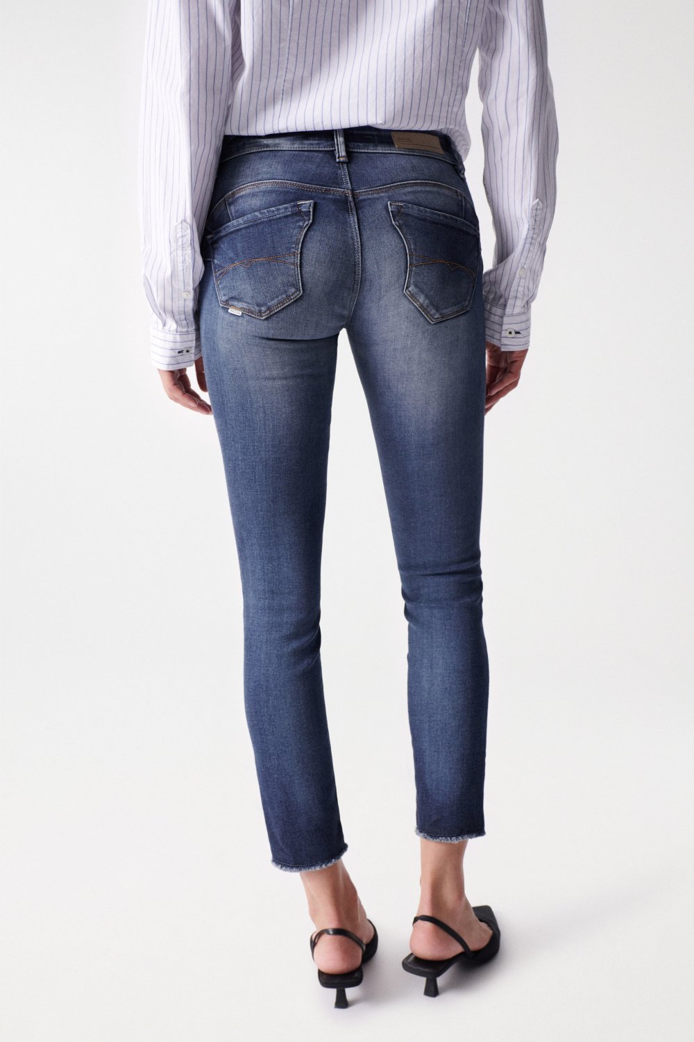 Wonder Cropped Skinny Push-Up in Dark Wash Jeans Salsa Jeans   