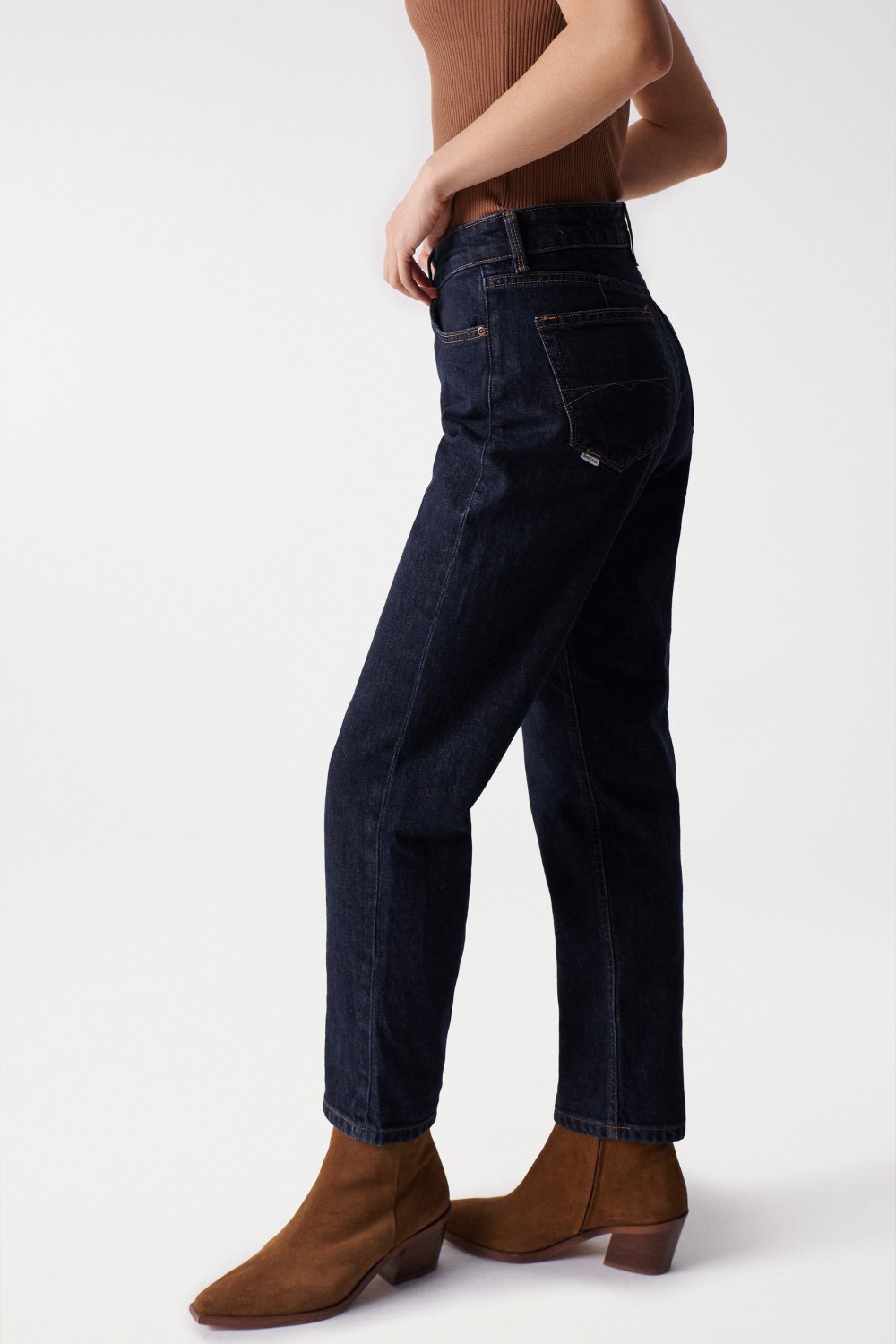 True Cropped Slim Comfort in Medium Wash Jeans Salsa Jeans   