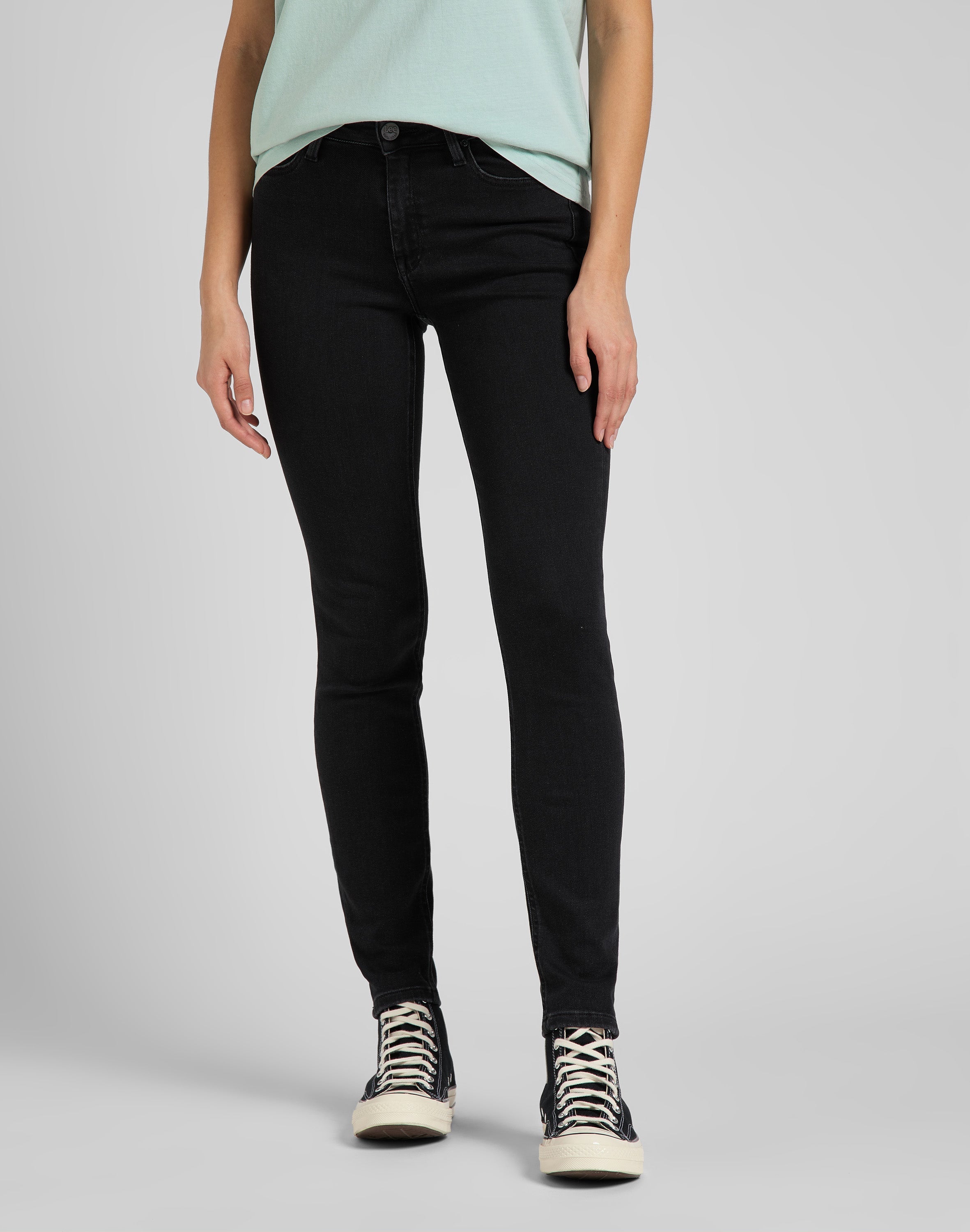 Foreverfit in Black Avery Jeans Lee