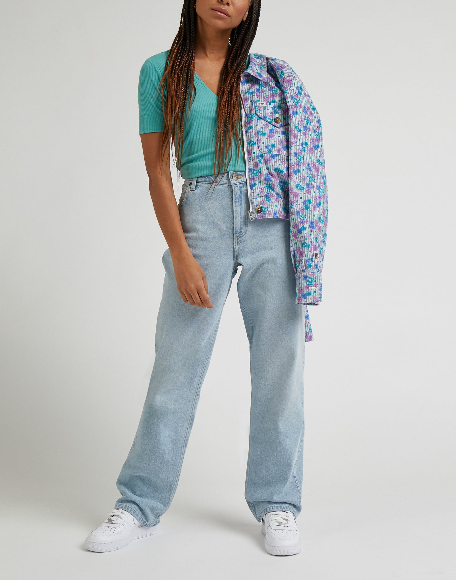 Jane in Soft Diffused Jeans Lee
