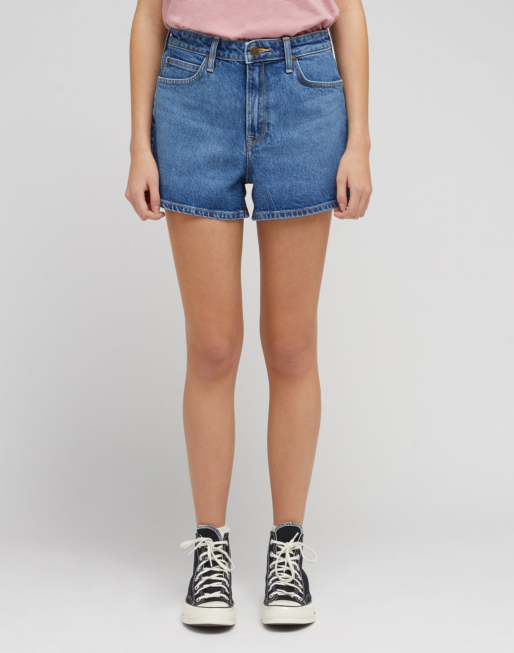 Carol Short in Blue Speed Jeansshorts Lee