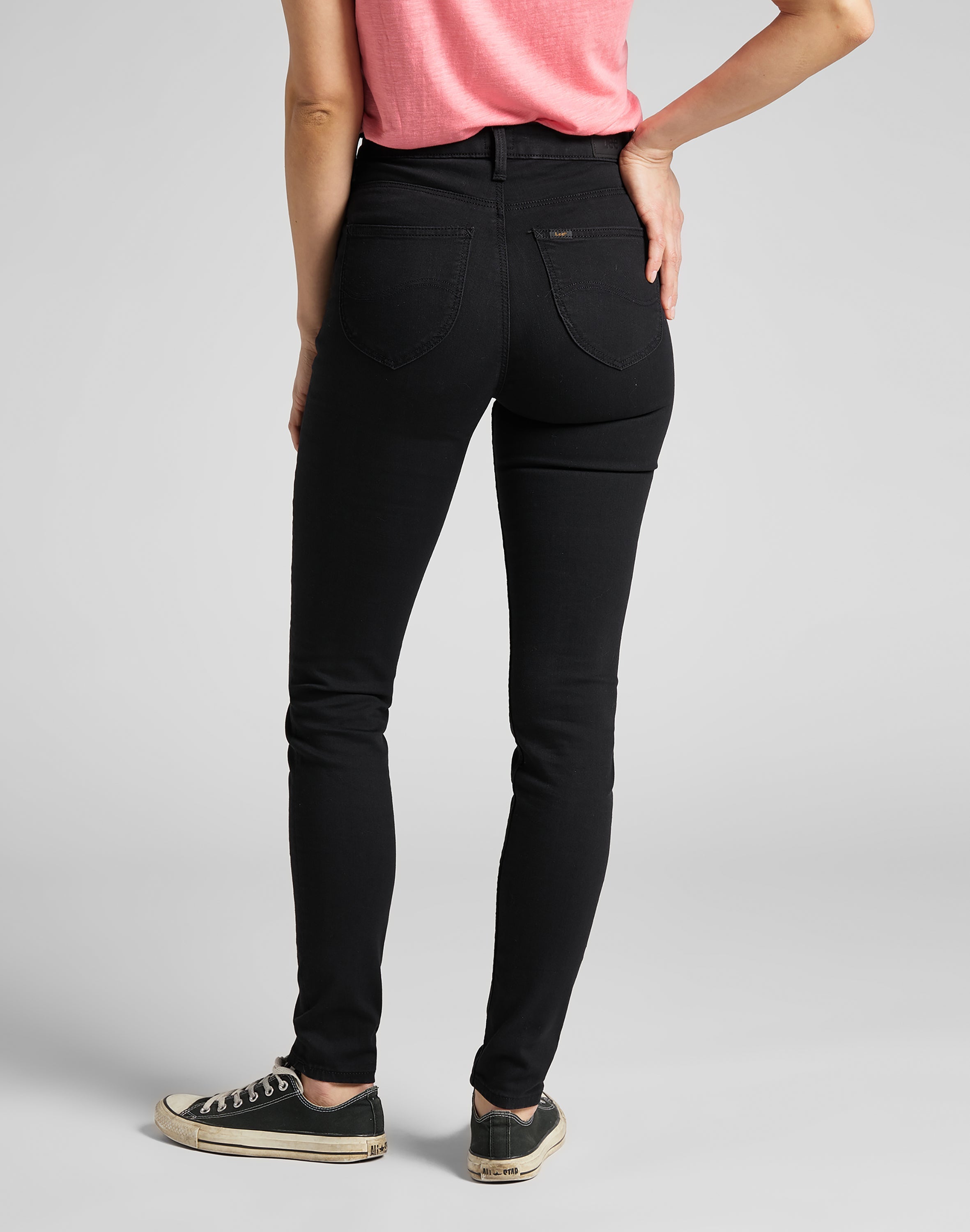Scarlett High in Black Rinse Jeans Lee