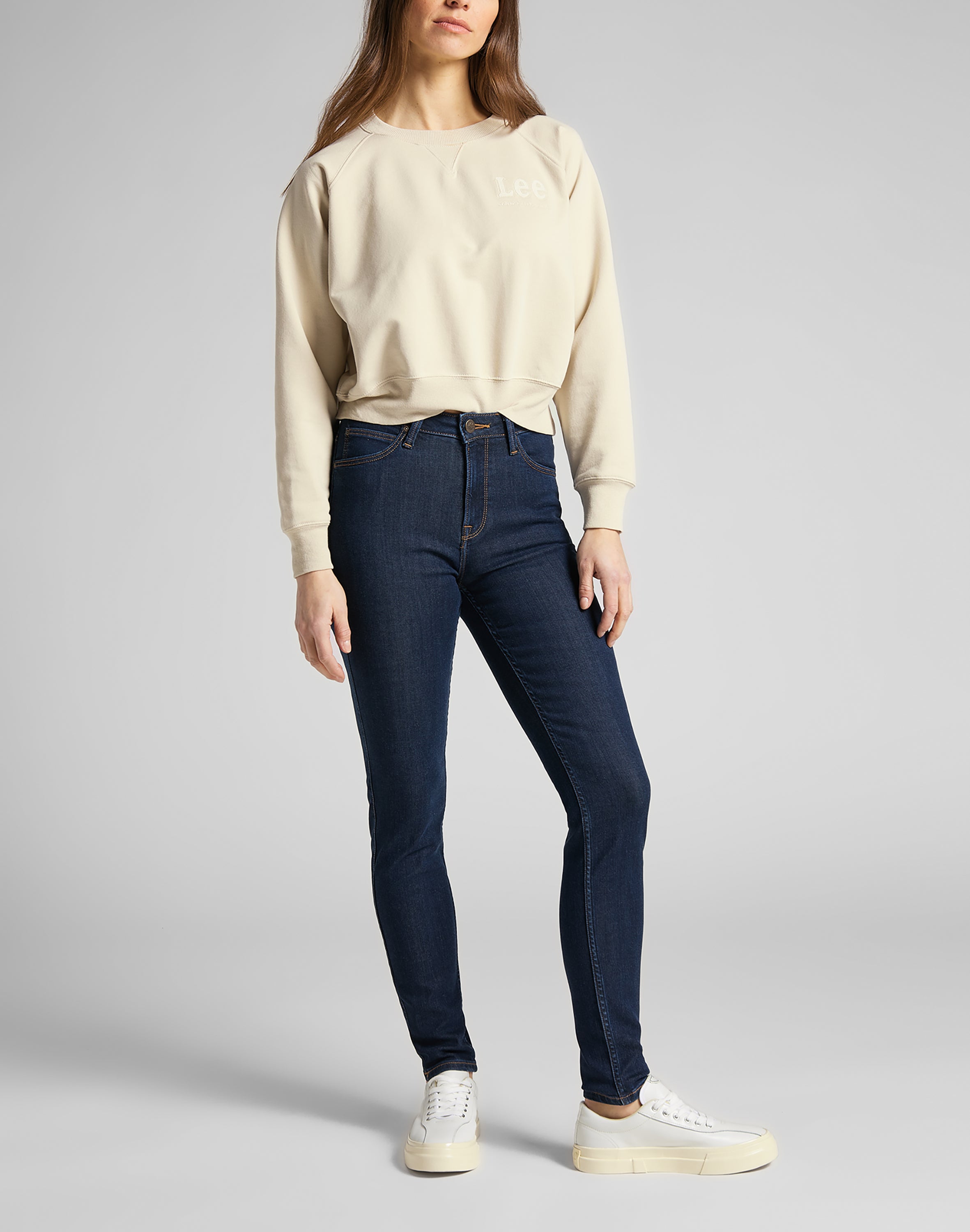 Scarlett High in Tonal Stonewash Jeans Lee