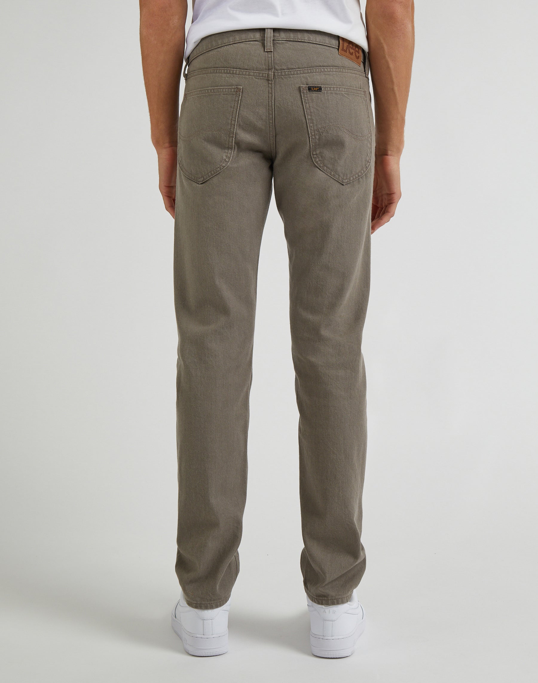 Daren Zip Fly Low Stretch in Mushroom Hosen Lee
