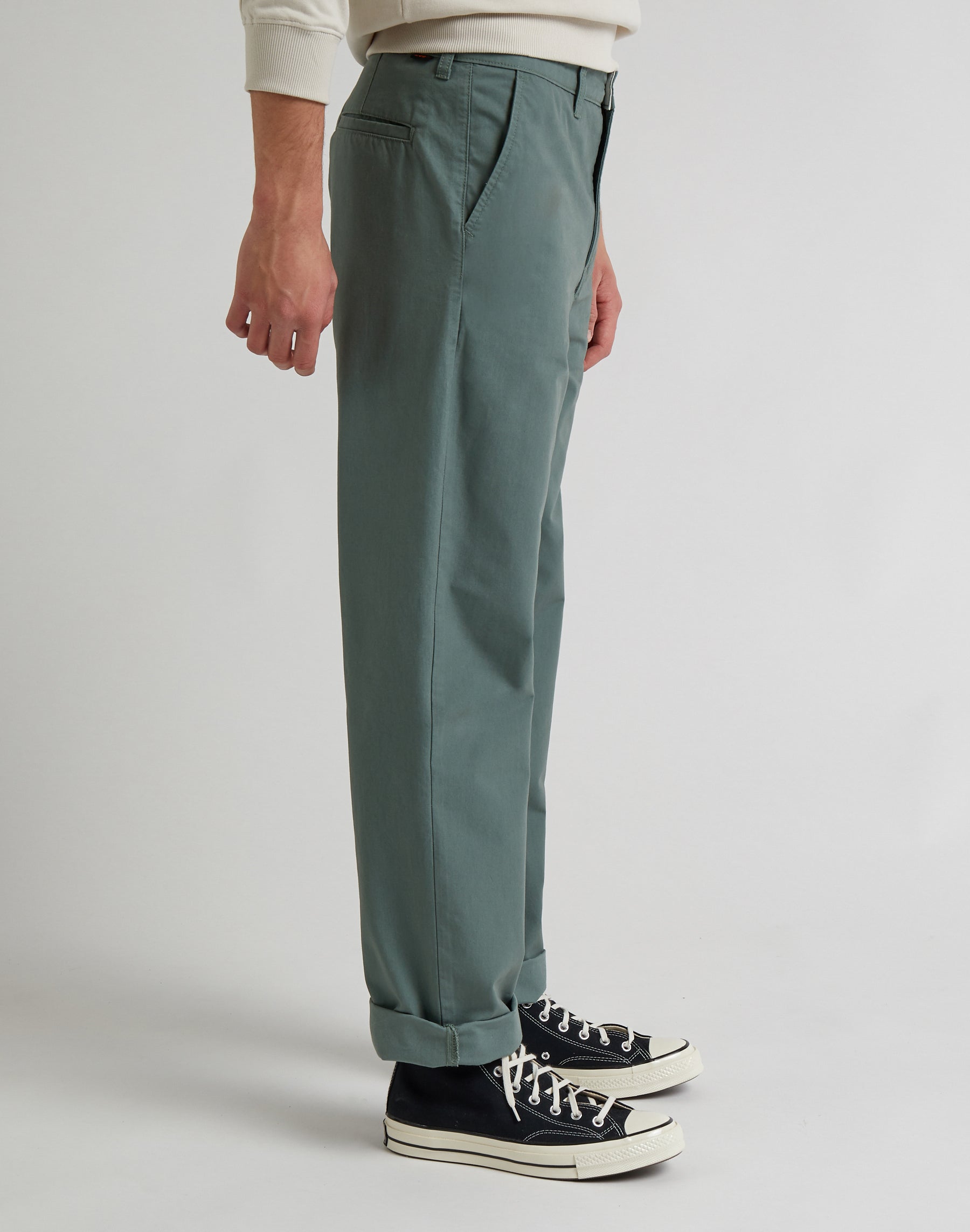 Relaxed Chino in Fort Green Hosen Lee