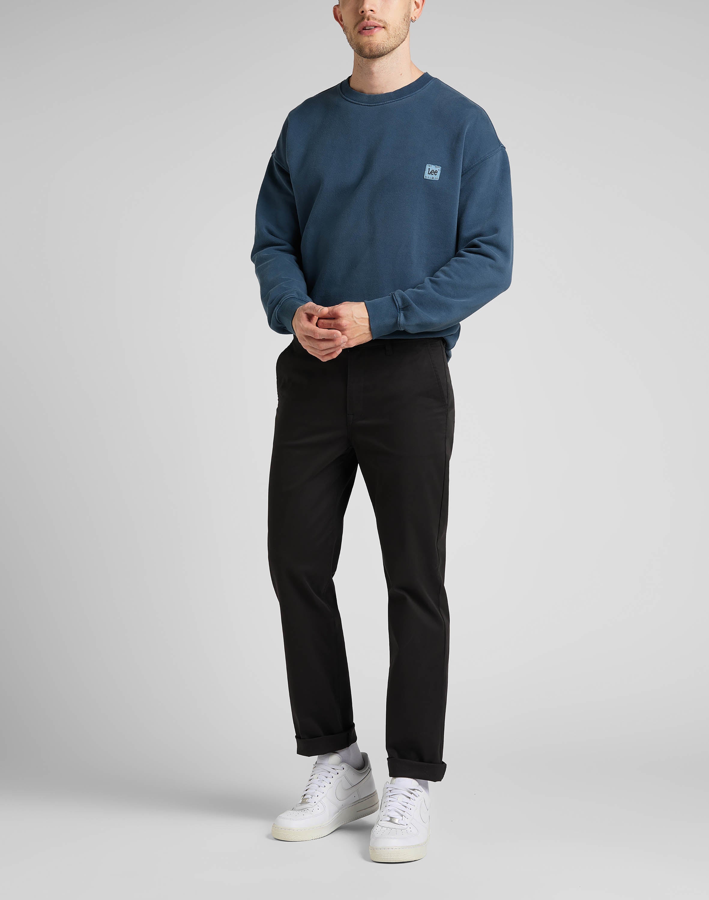 Regular Chino in Black Hosen Lee