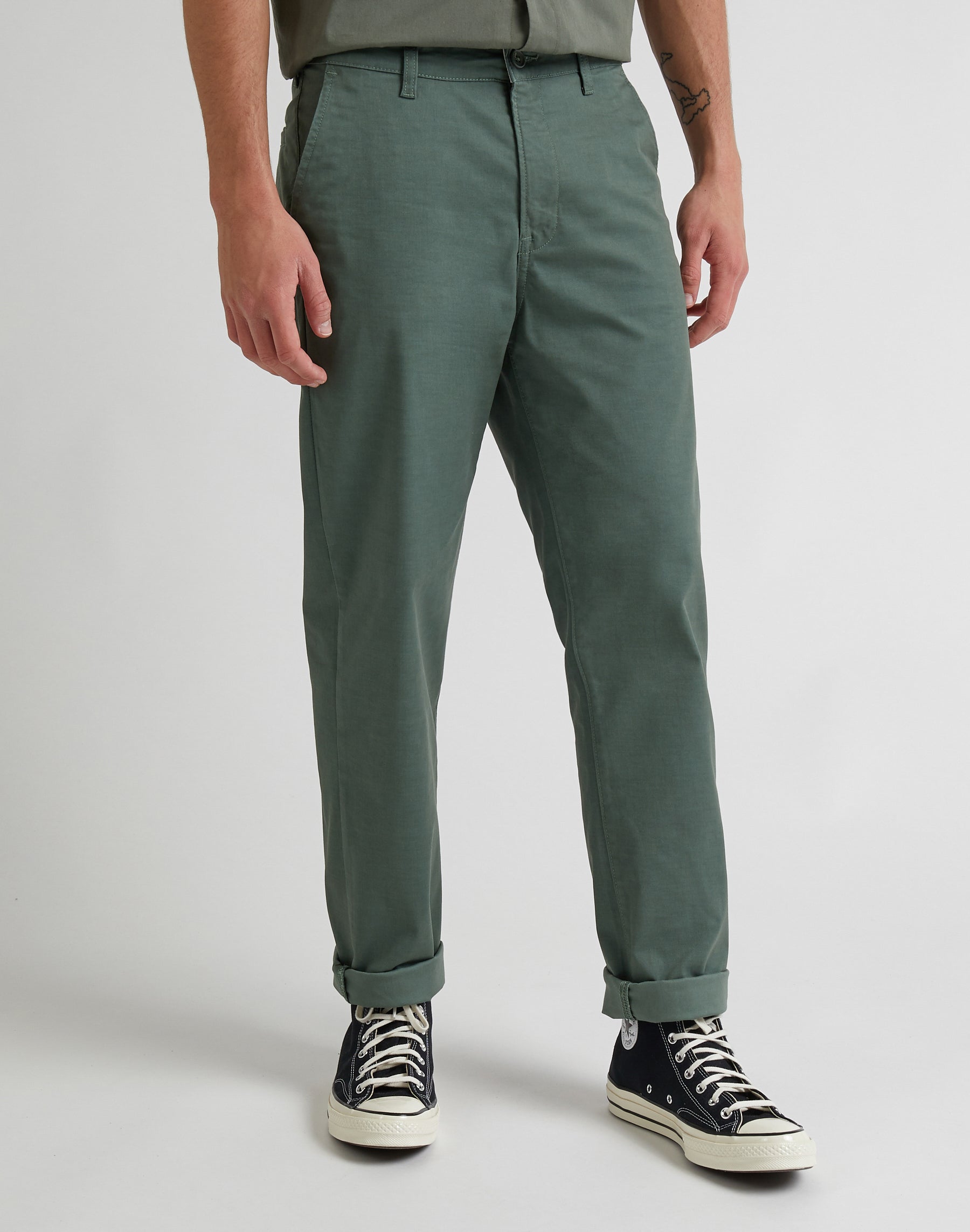 Regular Chino in Fort Green Hosen Lee