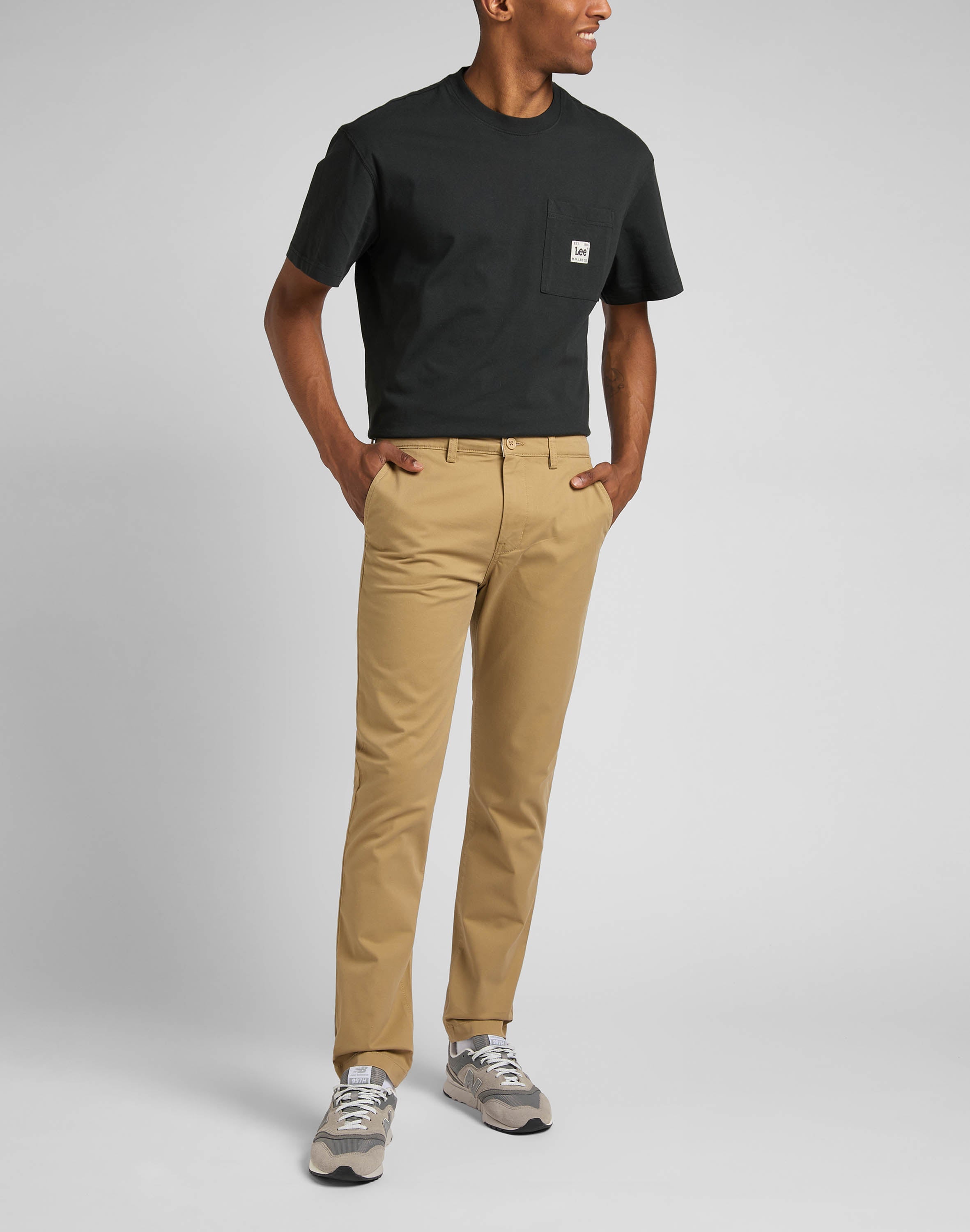 Slim Chino in Clay Hosen Lee