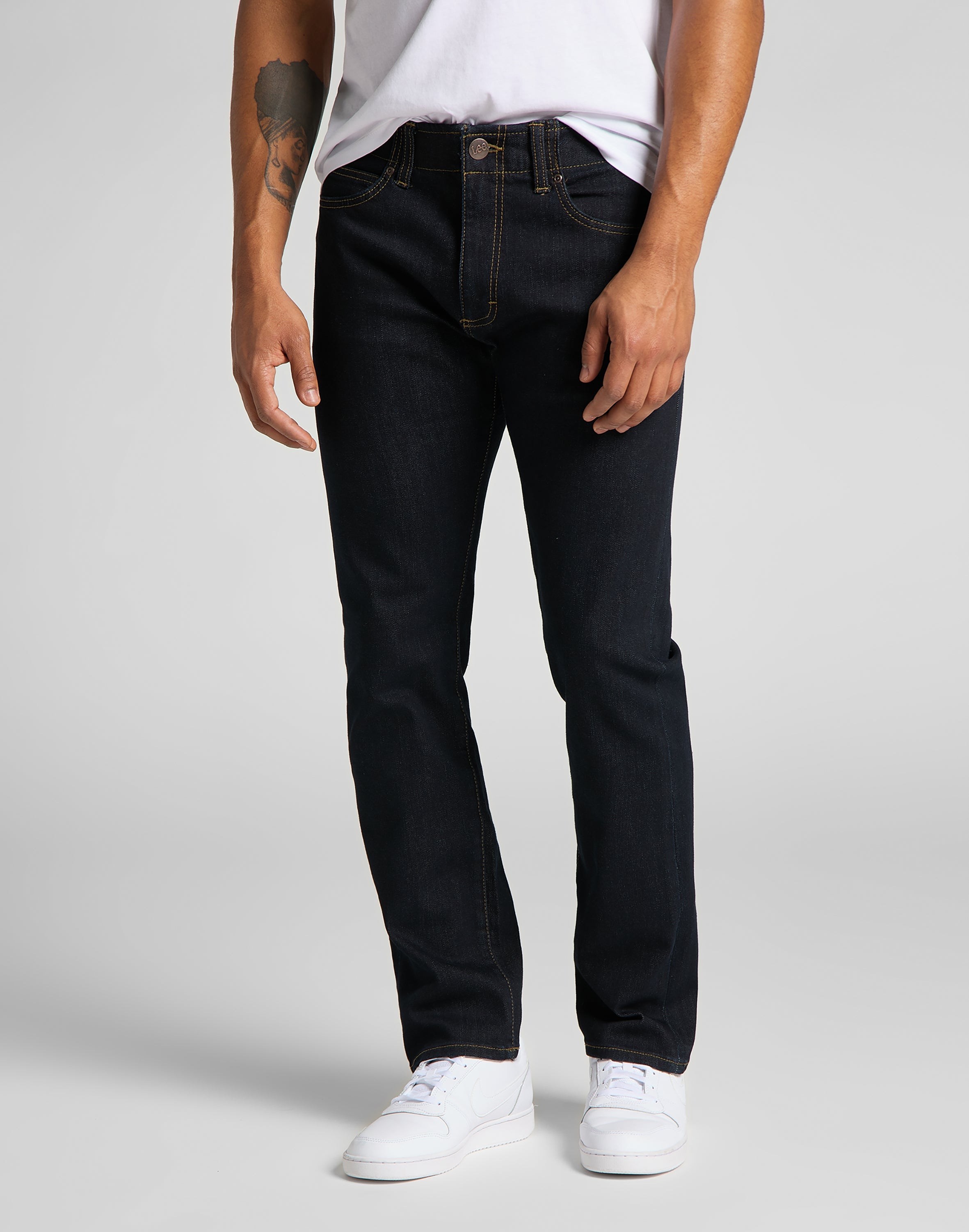 Slim Fit MVP in Rinse Jeans Lee