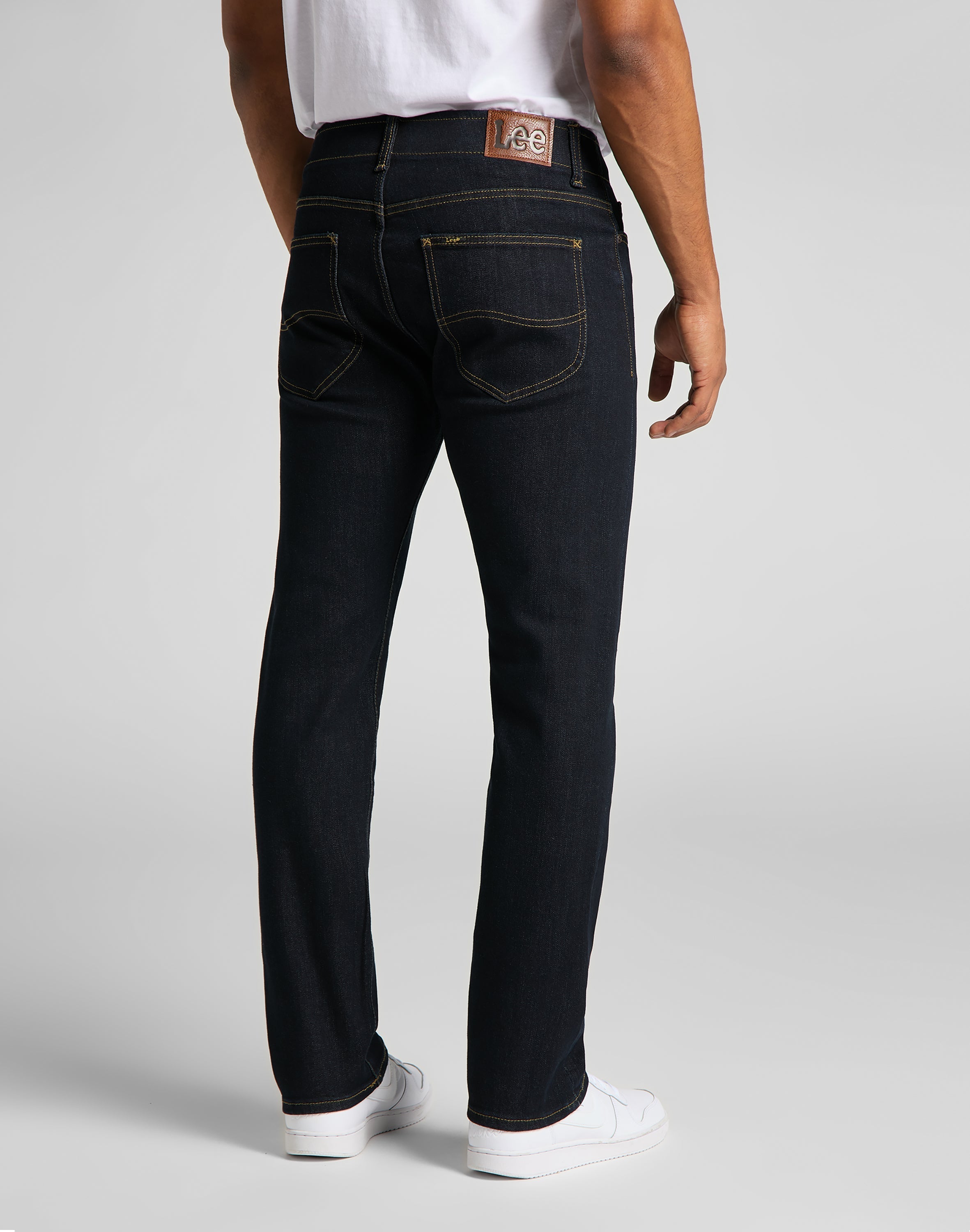Slim Fit MVP in Rinse Jeans Lee
