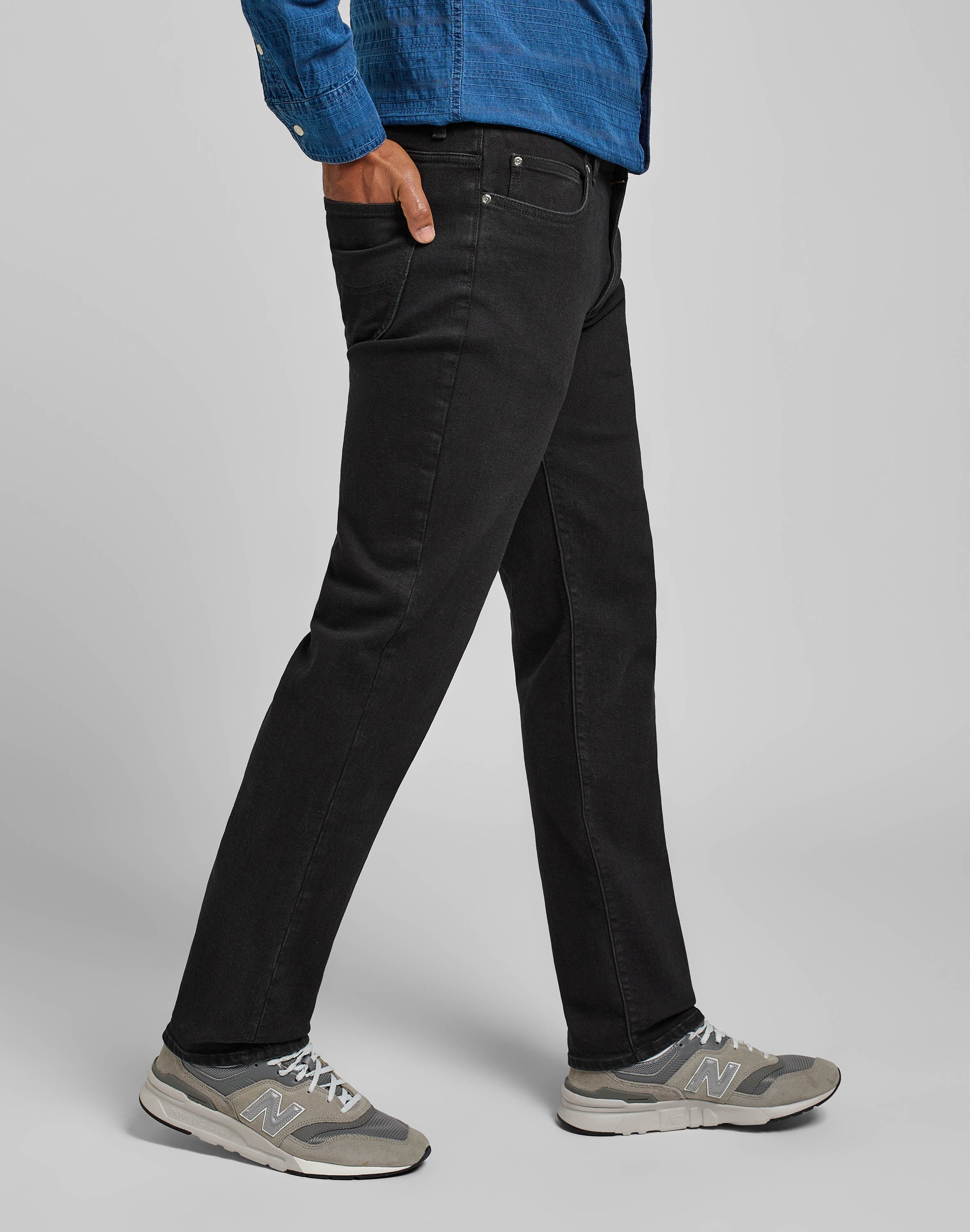 Straight Fit MVP in Black Jeans Lee