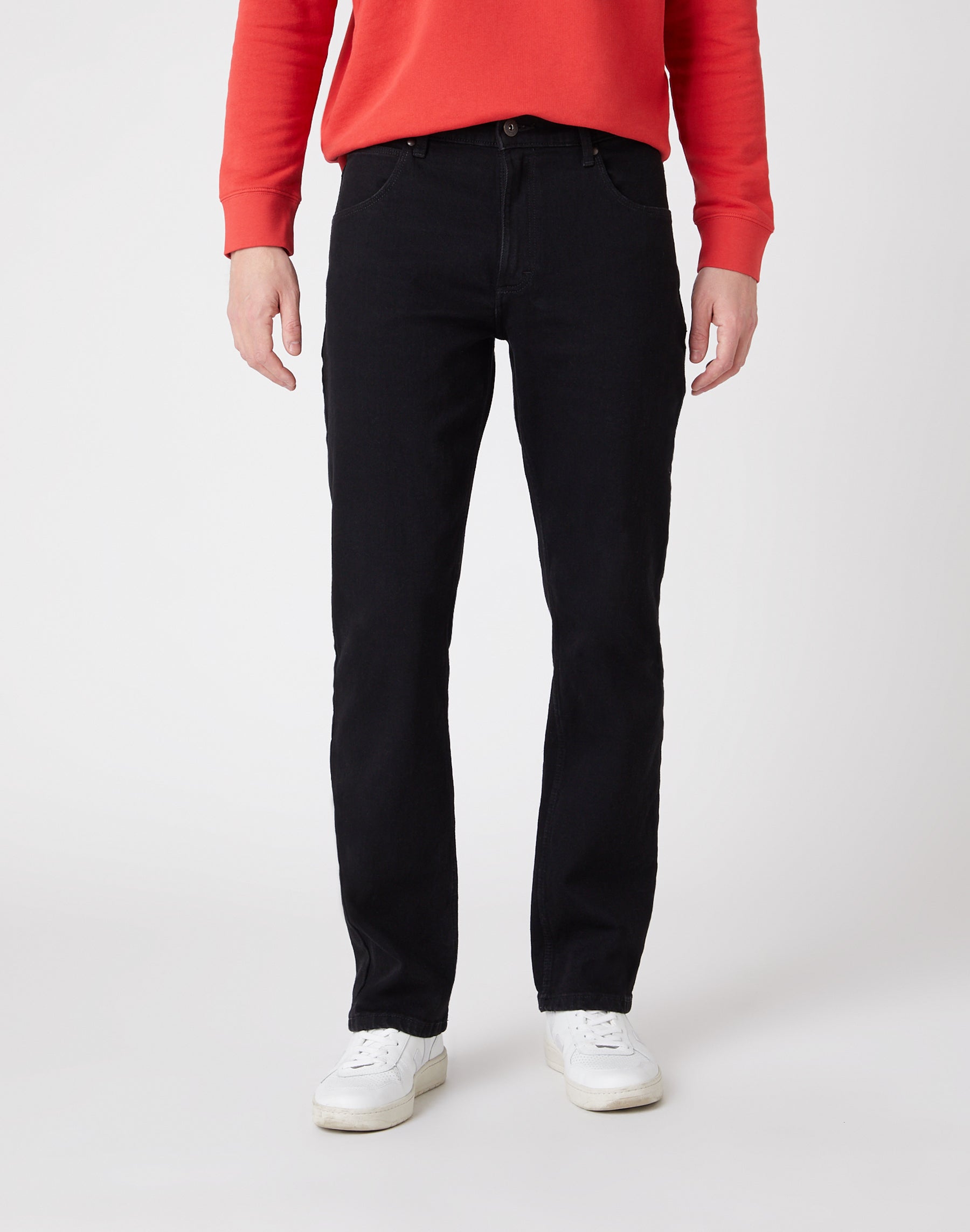 Straight Low Stretch in Black Rinse Jeans Wrangler