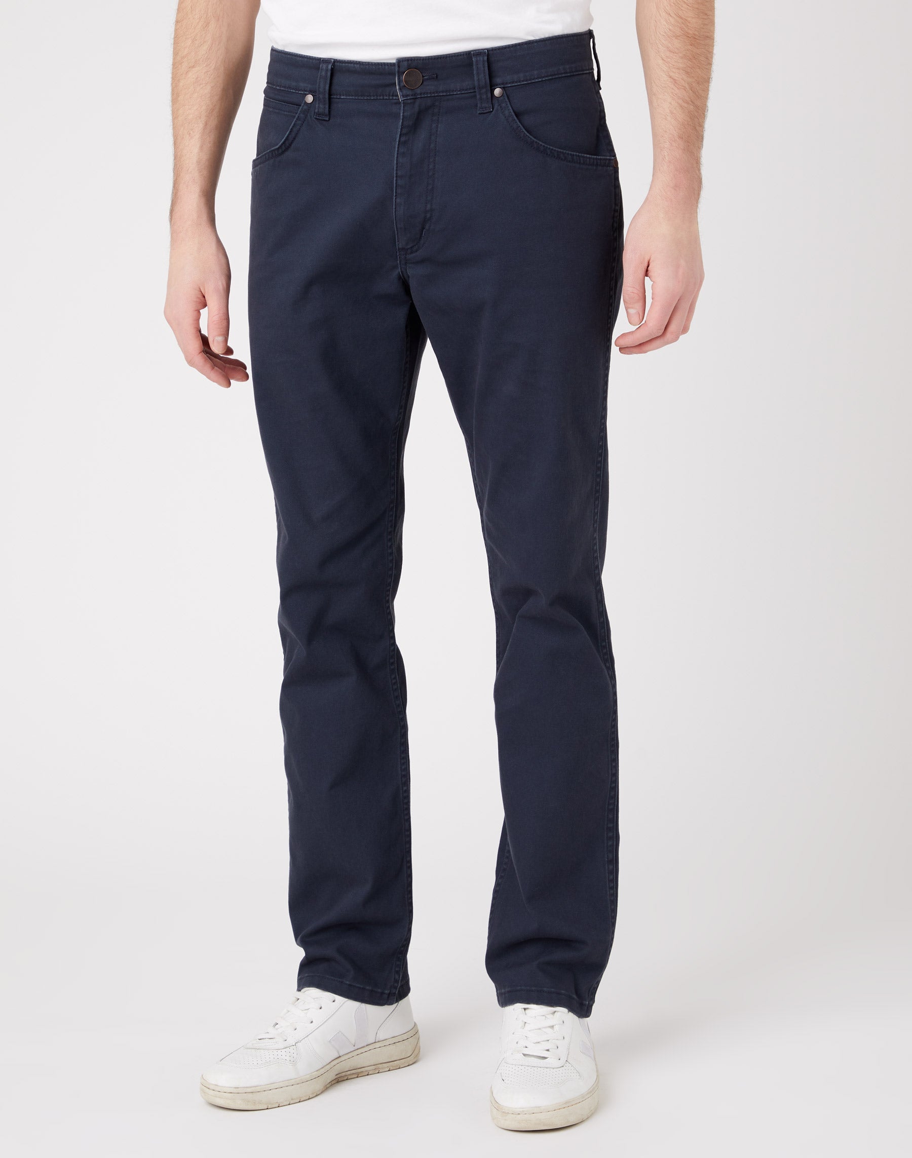 Greensboro Low Stretch in Dark Navy Hosen Wrangler