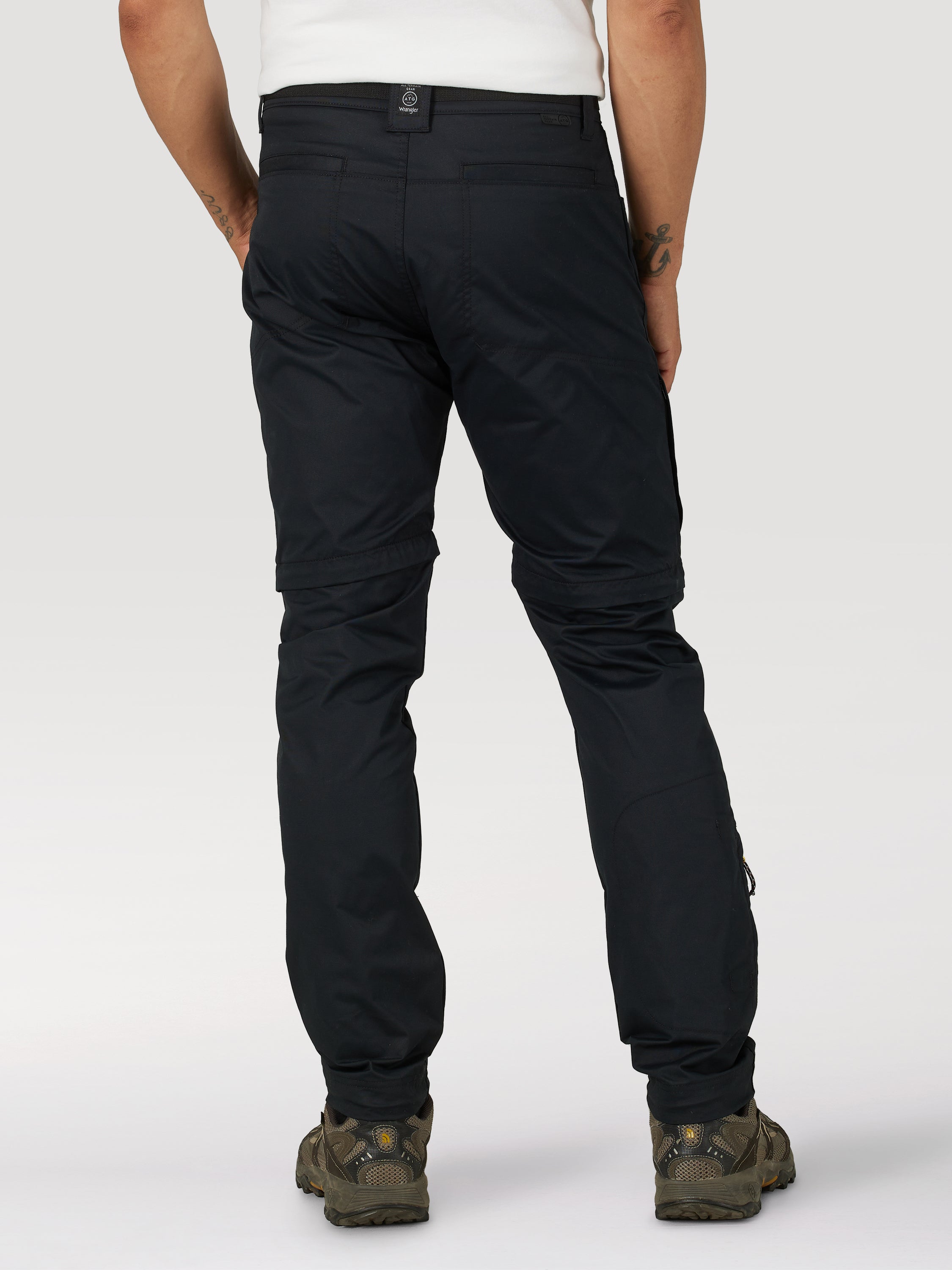 All Terrain Gear Packable Zipoff Cargo in Black Hosen Wrangler