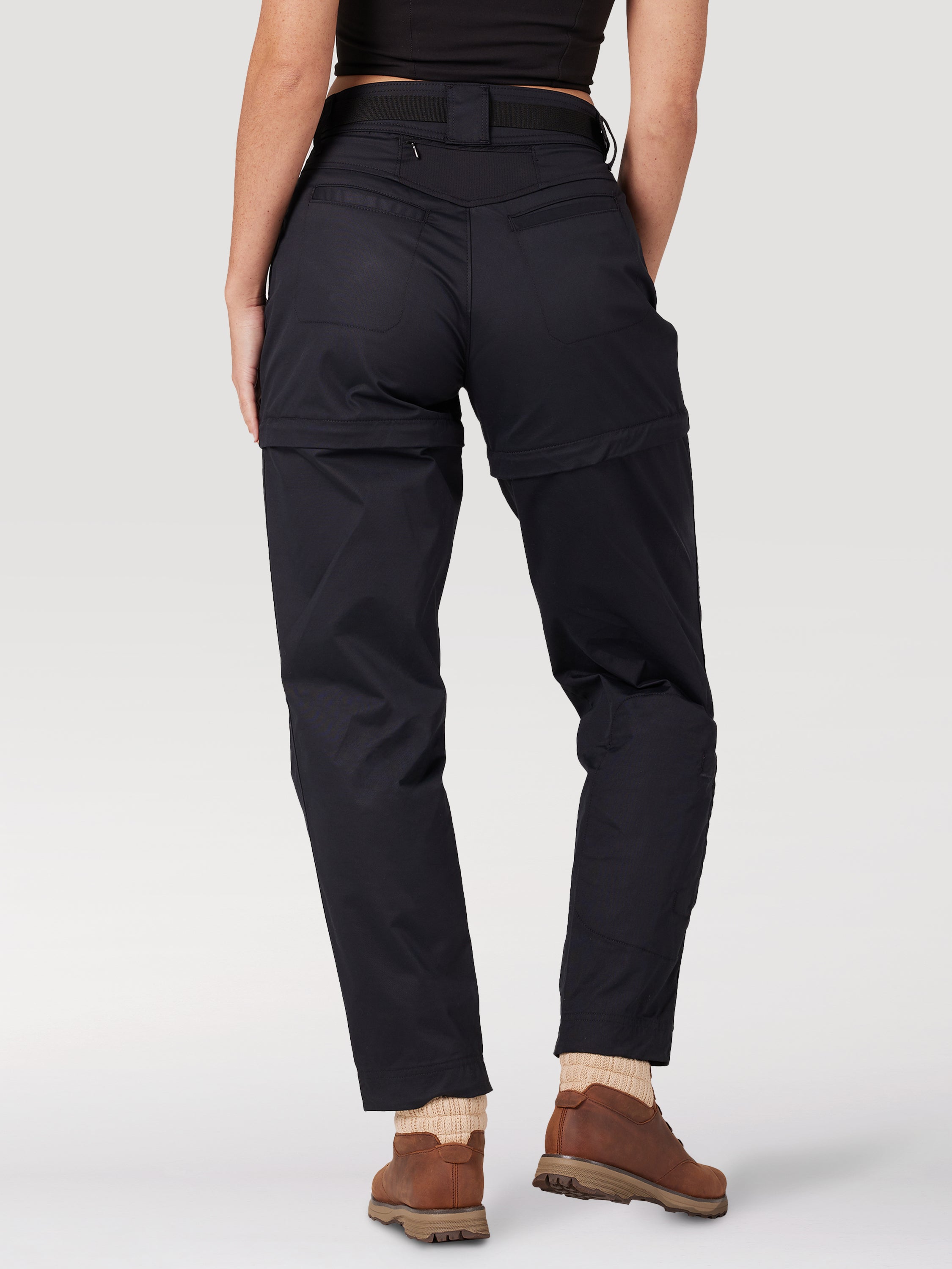 Packable Zipoff Pant in Black Hosen Wrangler   