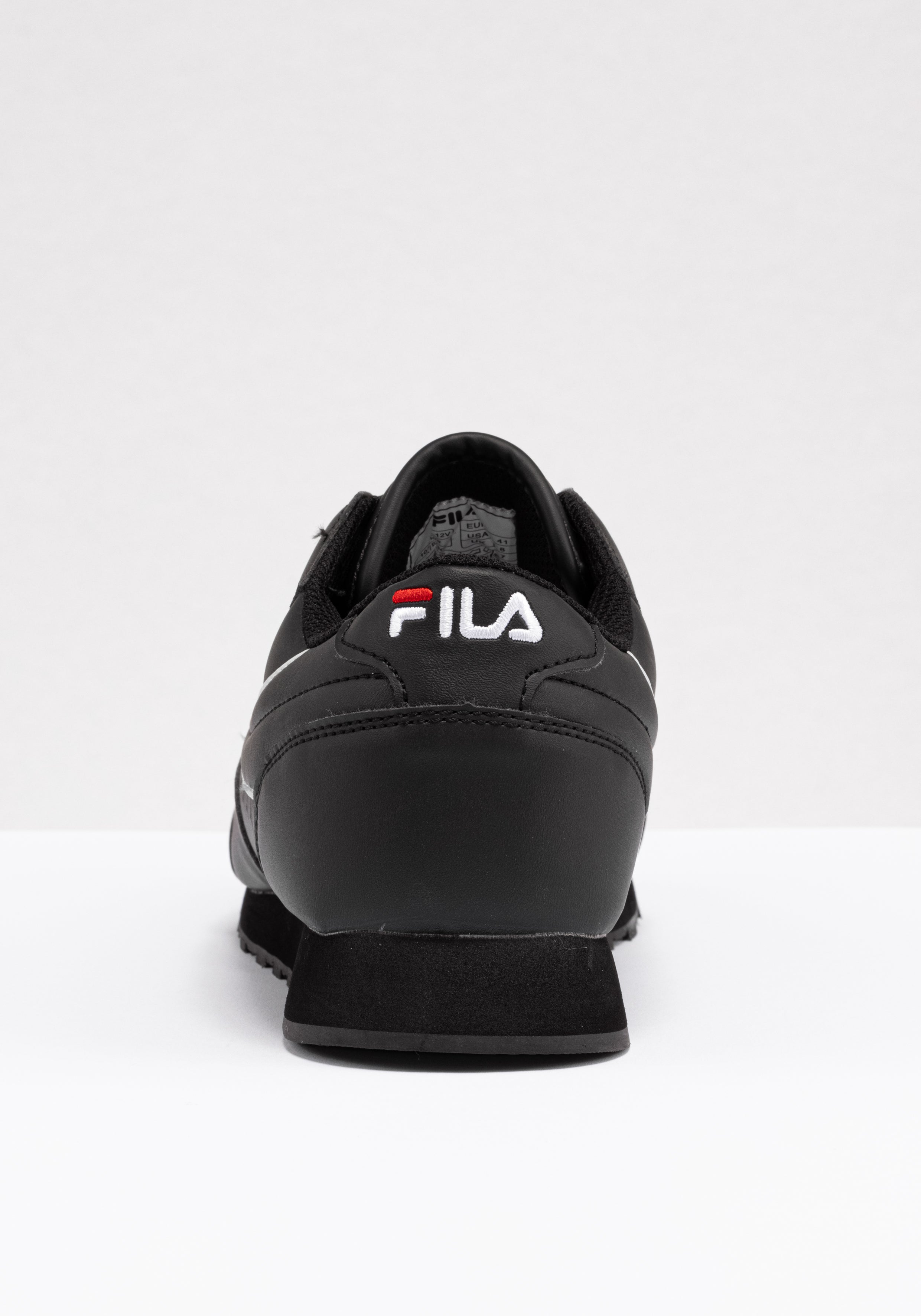 Orbit in Black-Black Sneakers Fila   