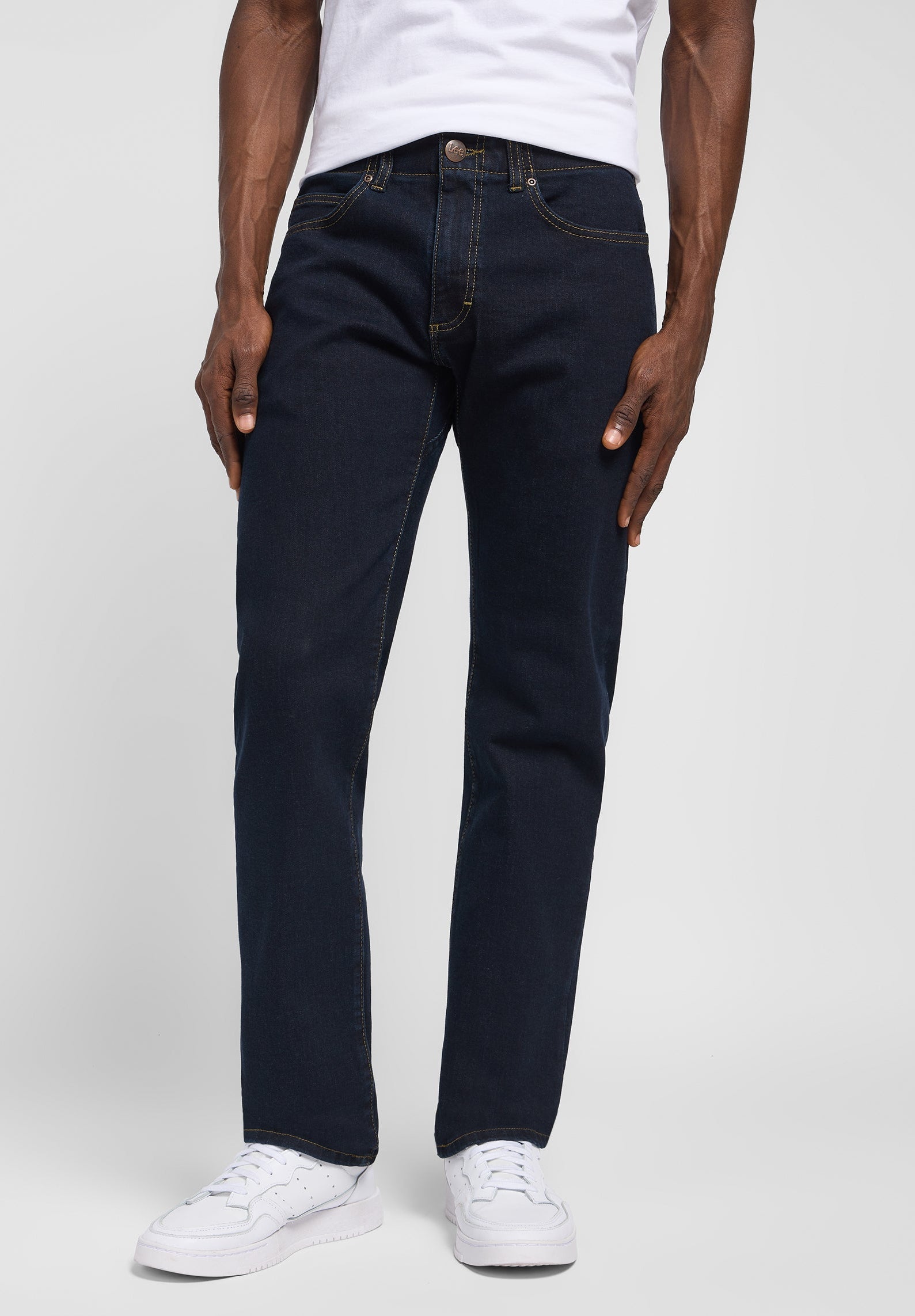 Slim Fit MVP in Rinse Jeans Lee