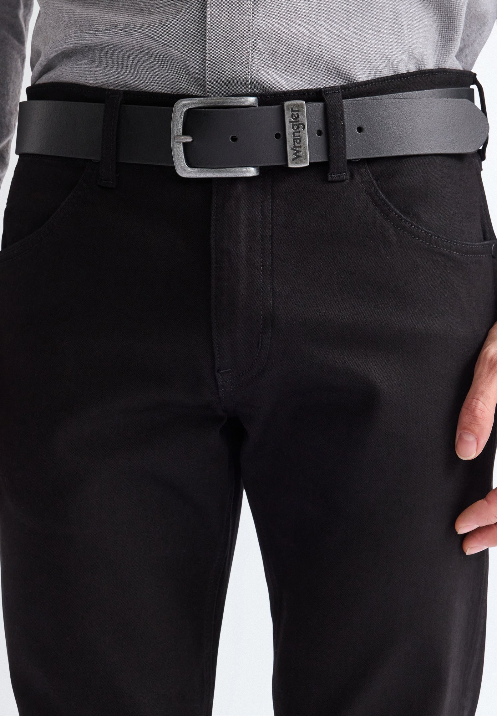 Metal Loop Belt in Black