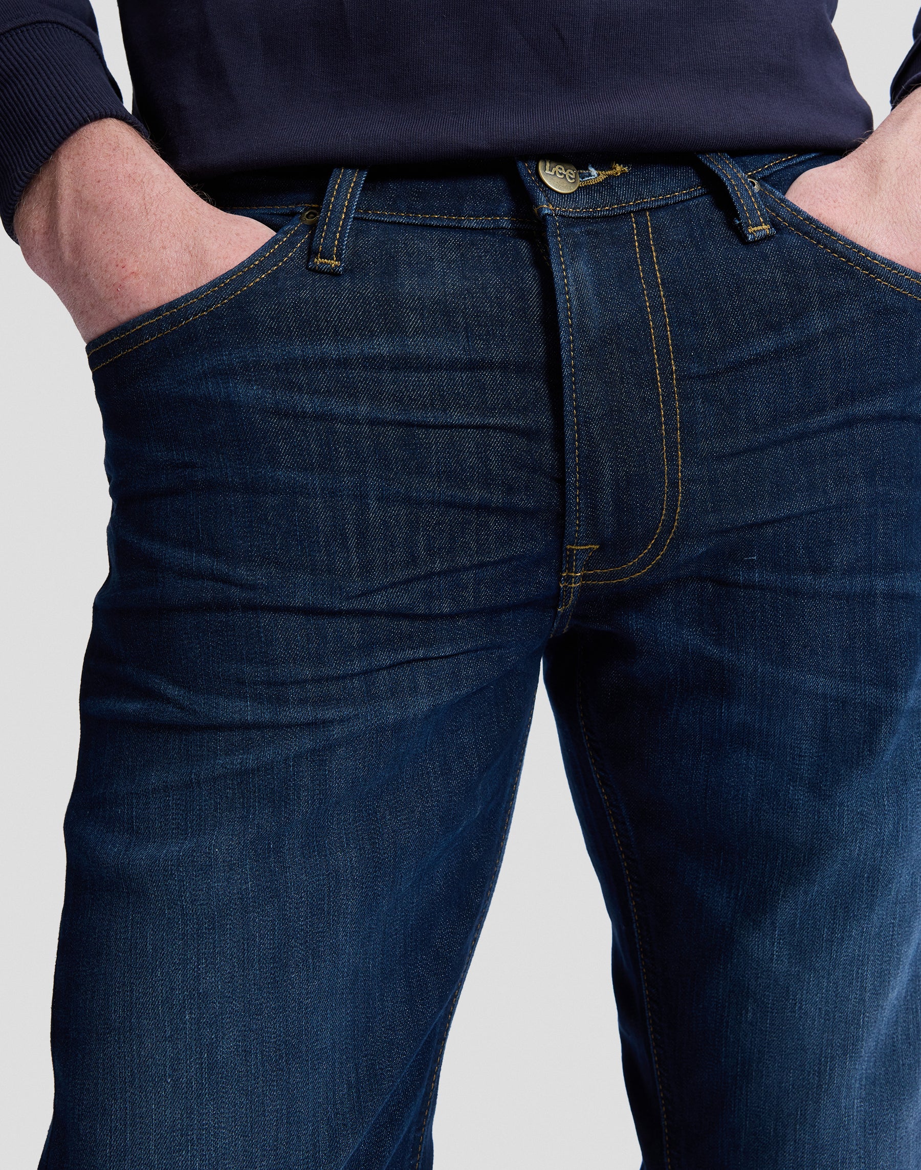 Daren Zip Fly in Strong Hand Jeans Lee