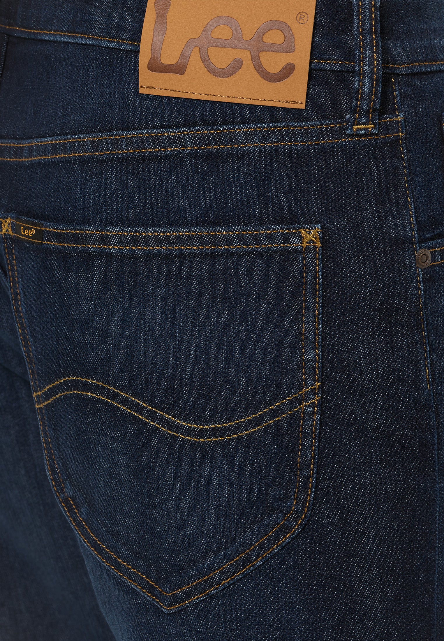 Daren Zip Fly in Strong Hand Jeans Lee