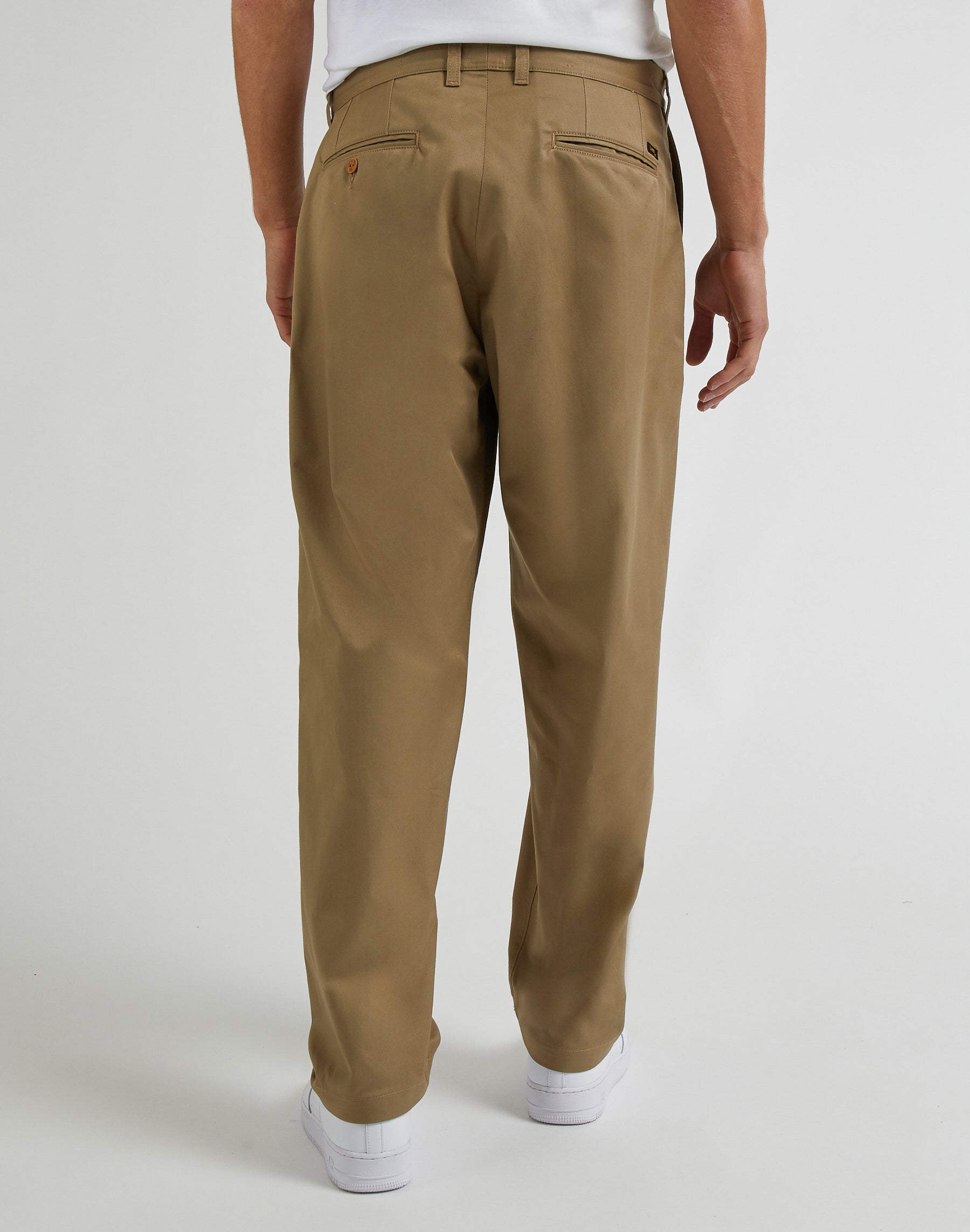 Double Pleated Chino in Dry Hosen Lee   