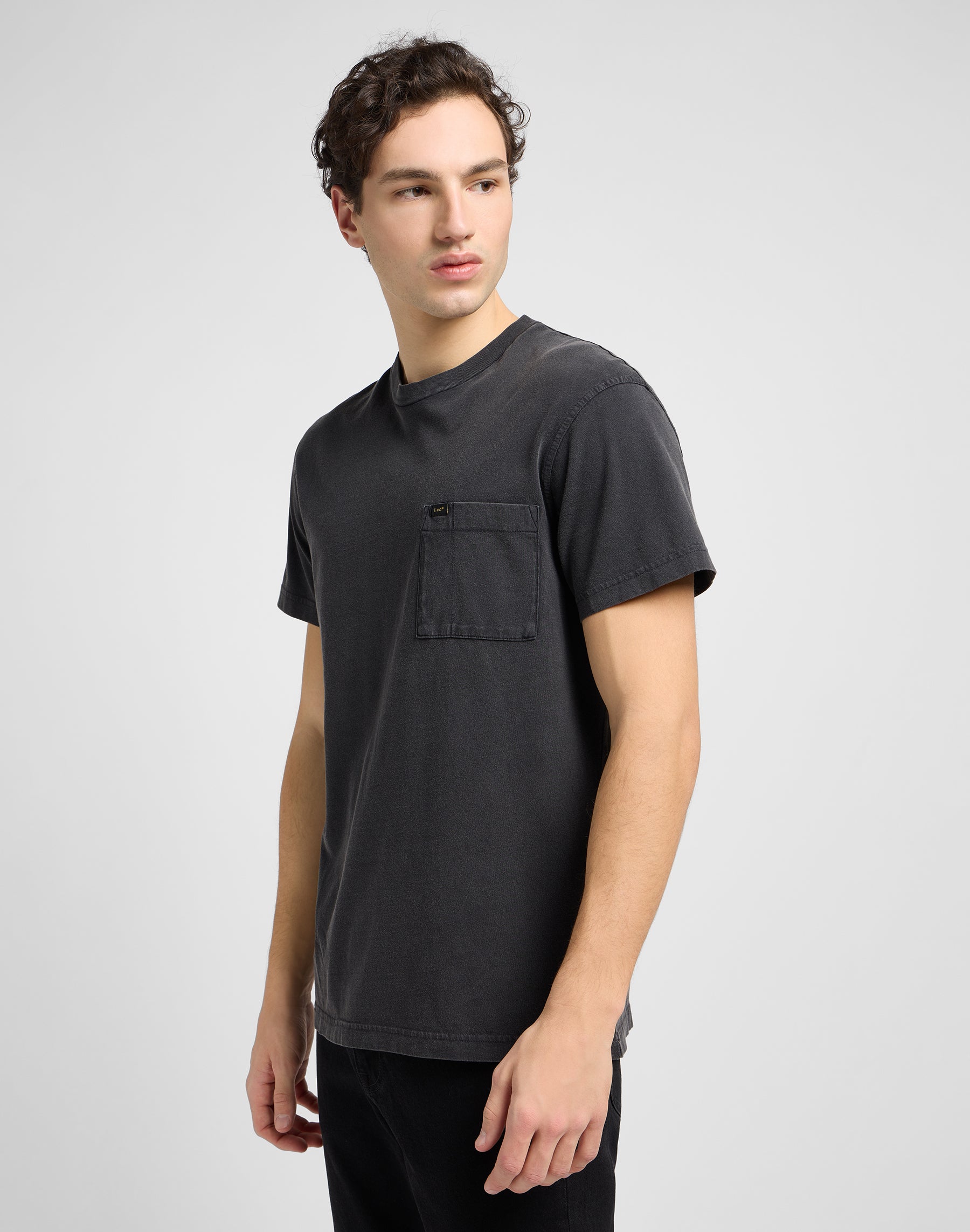 Relaxed Pocket Tee in Washed Black T-Shirts Lee   