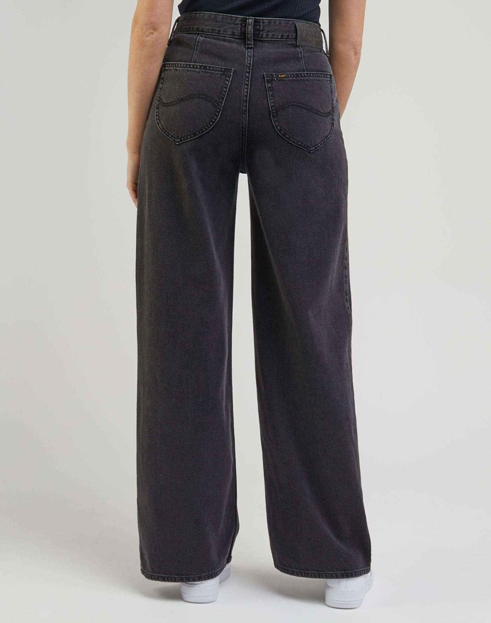 Stella A Line in Into The Shadow Jeans Lee   