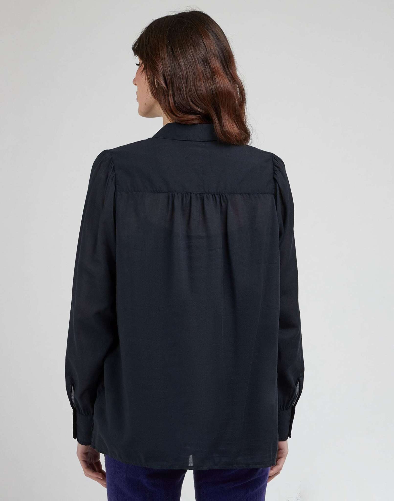 Shirred Blouse in Unionall Blk Hemden Lee   