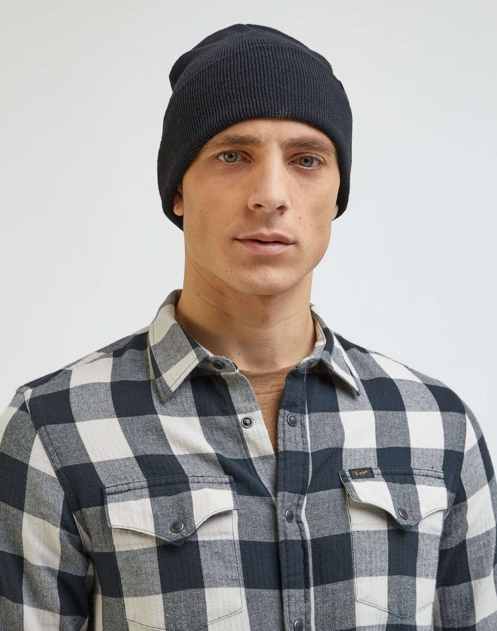 Essential Beanie in Black Mützen Lee   