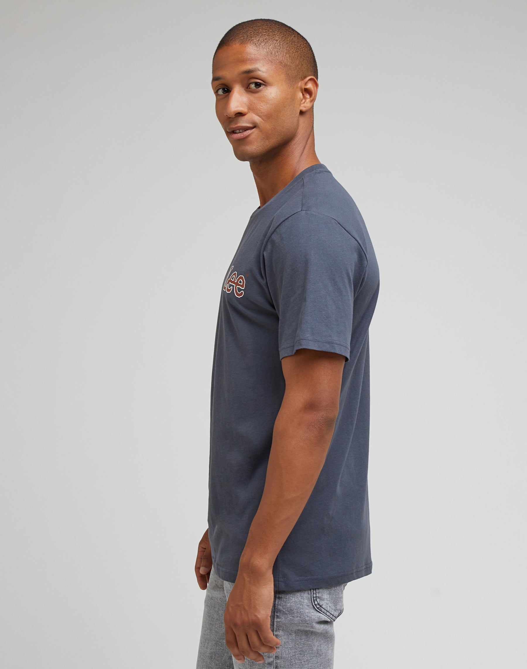 Essential Shortsleeves Tee in Dusty Navy T-Shirts Lee   