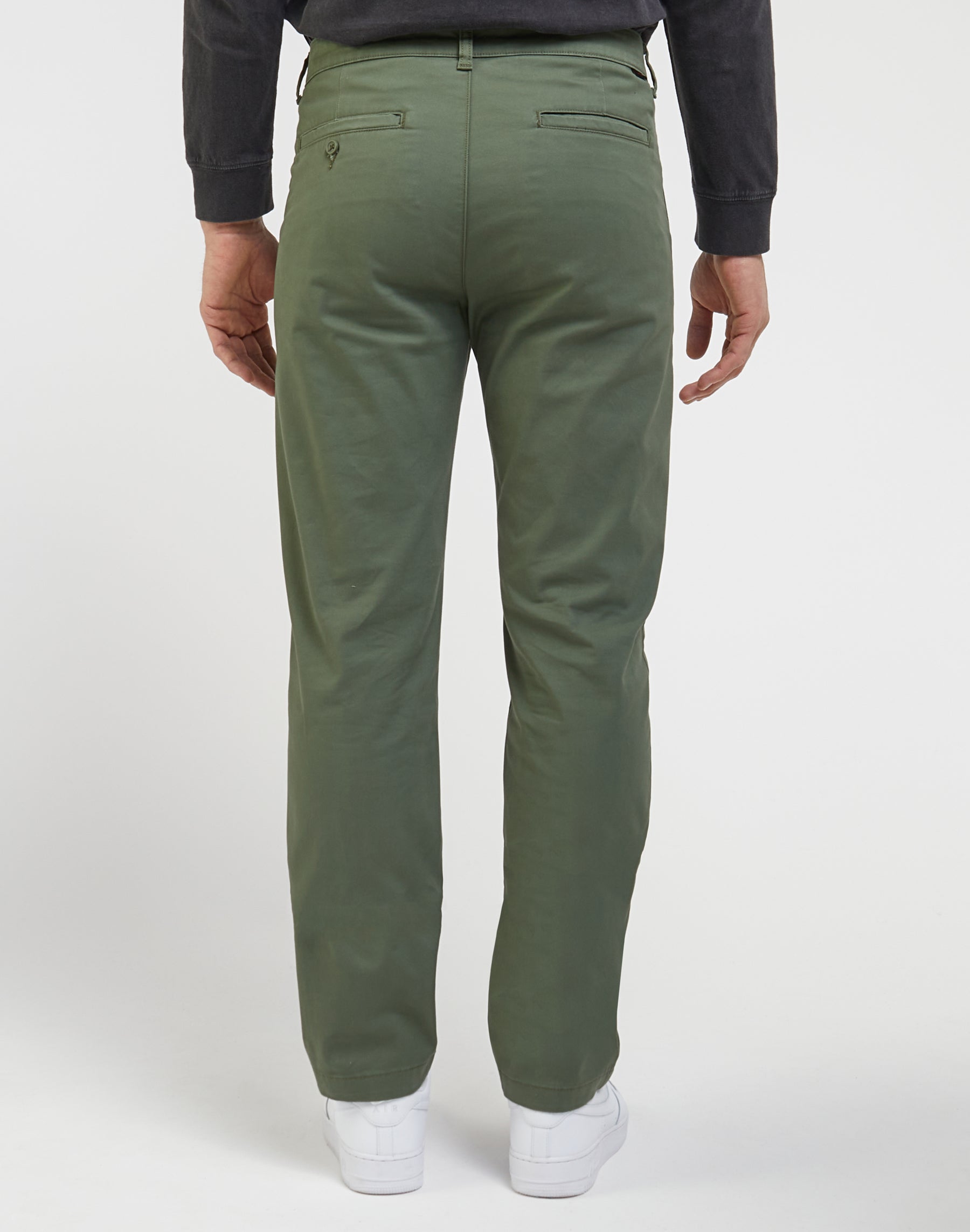 Regular Chino Leesure in Olive Grove Hosen Lee   