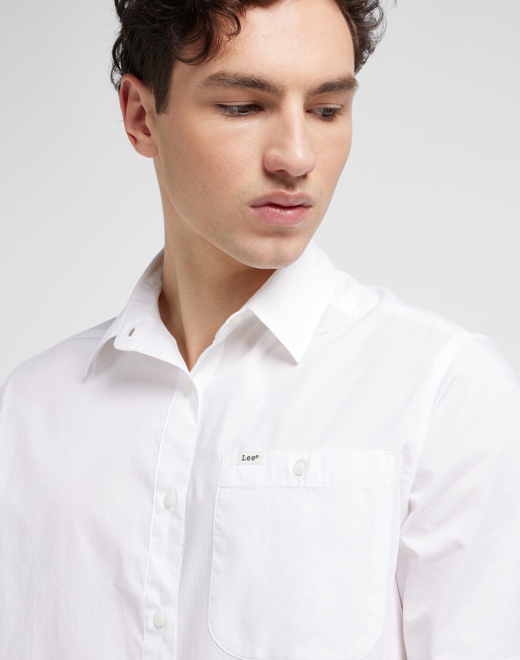 Patch Shirt in Bright White Hemden Lee   