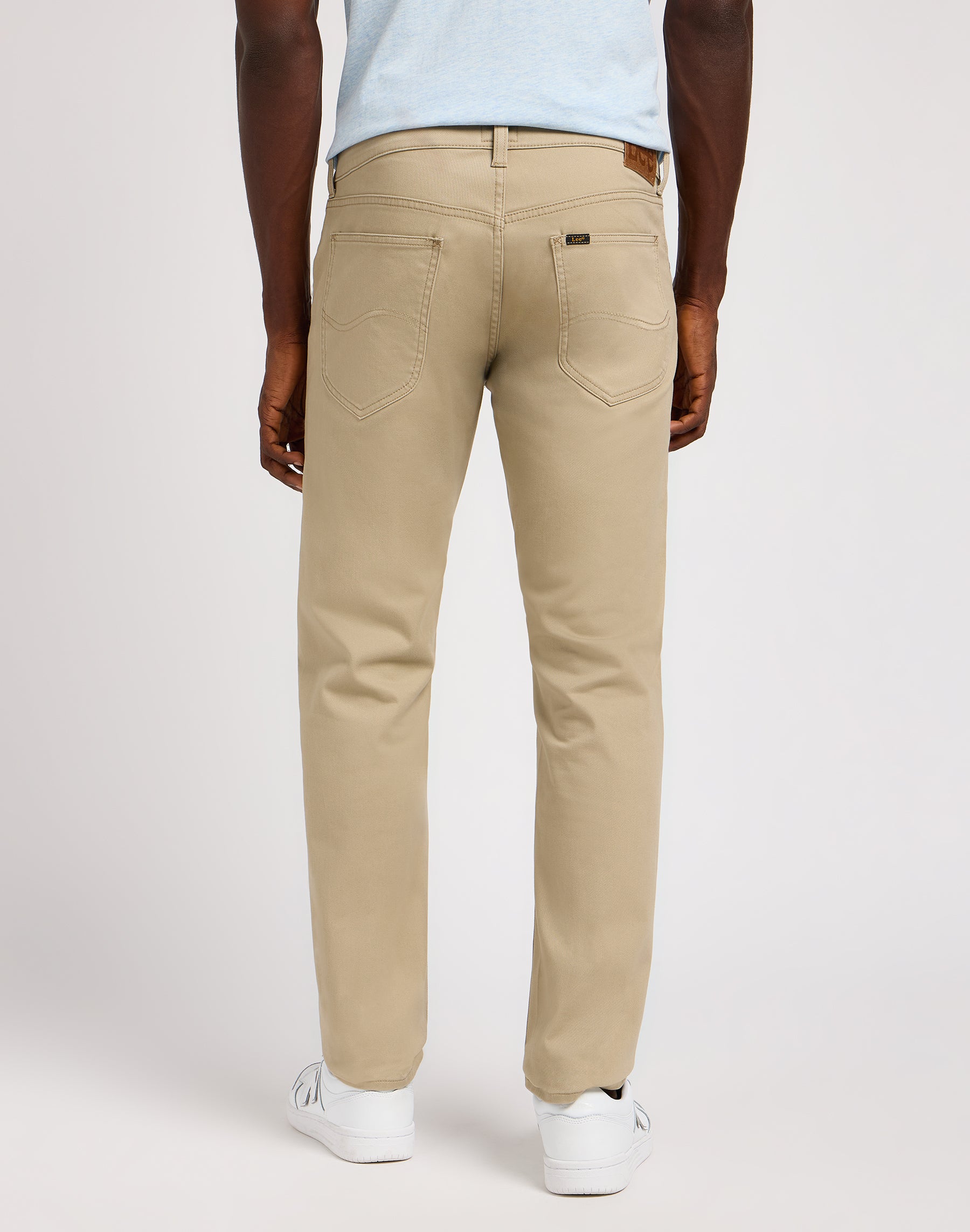 Daren Zip Fly in Kansas City Khaki Hosen Lee