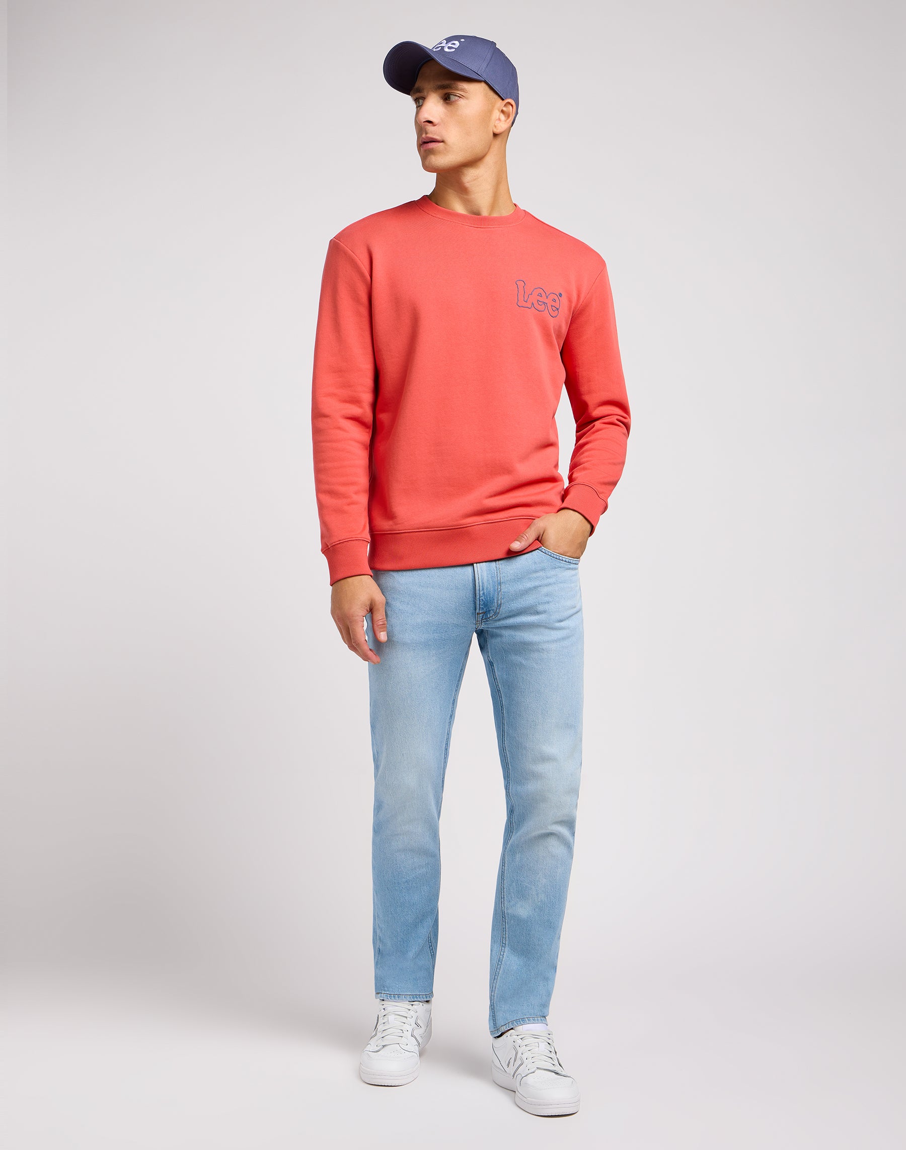 Wobbly Lee Sweater in Poppy Sweatshirts Lee   