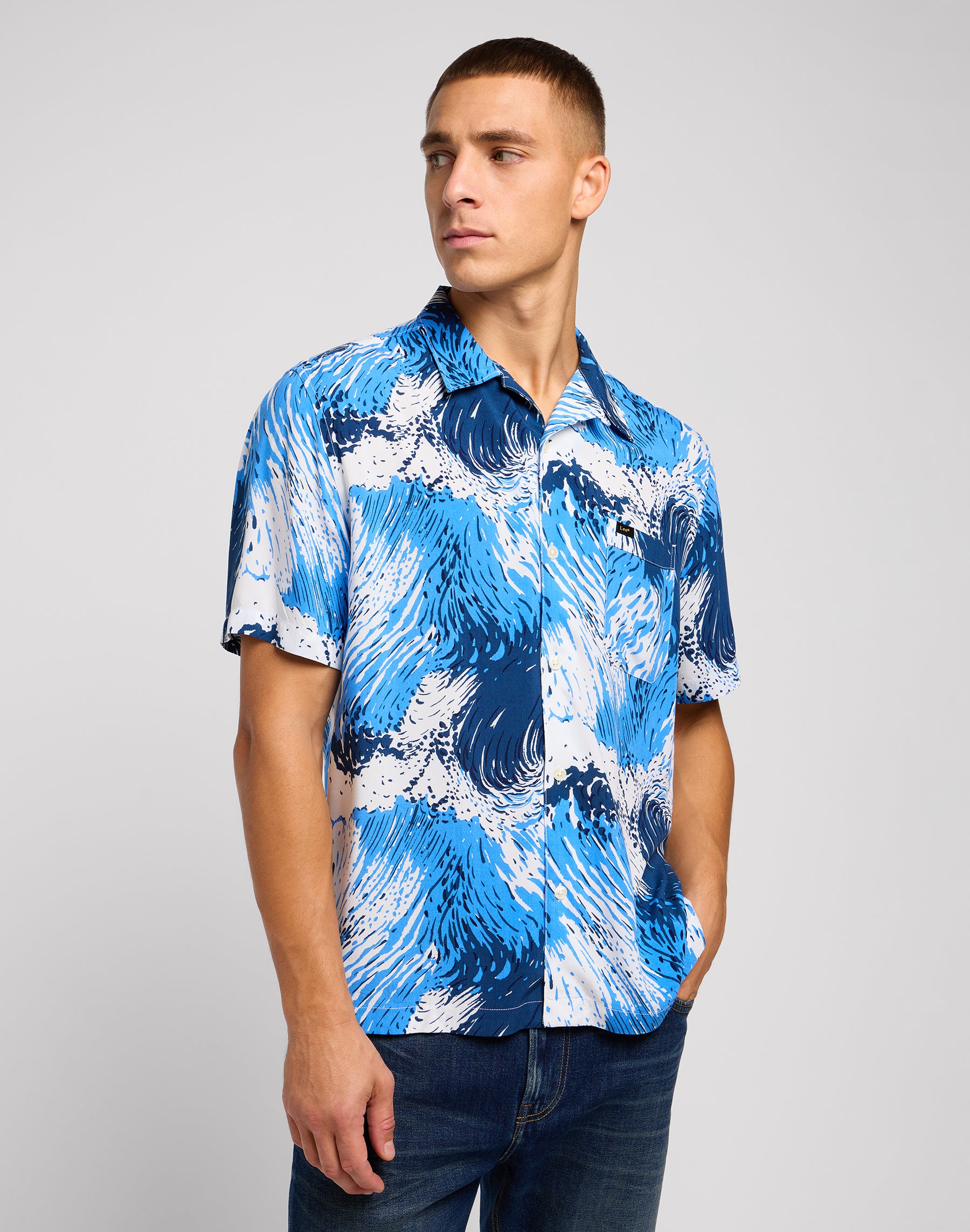 Resort Shirt in Atlantic Water Hemden Lee   