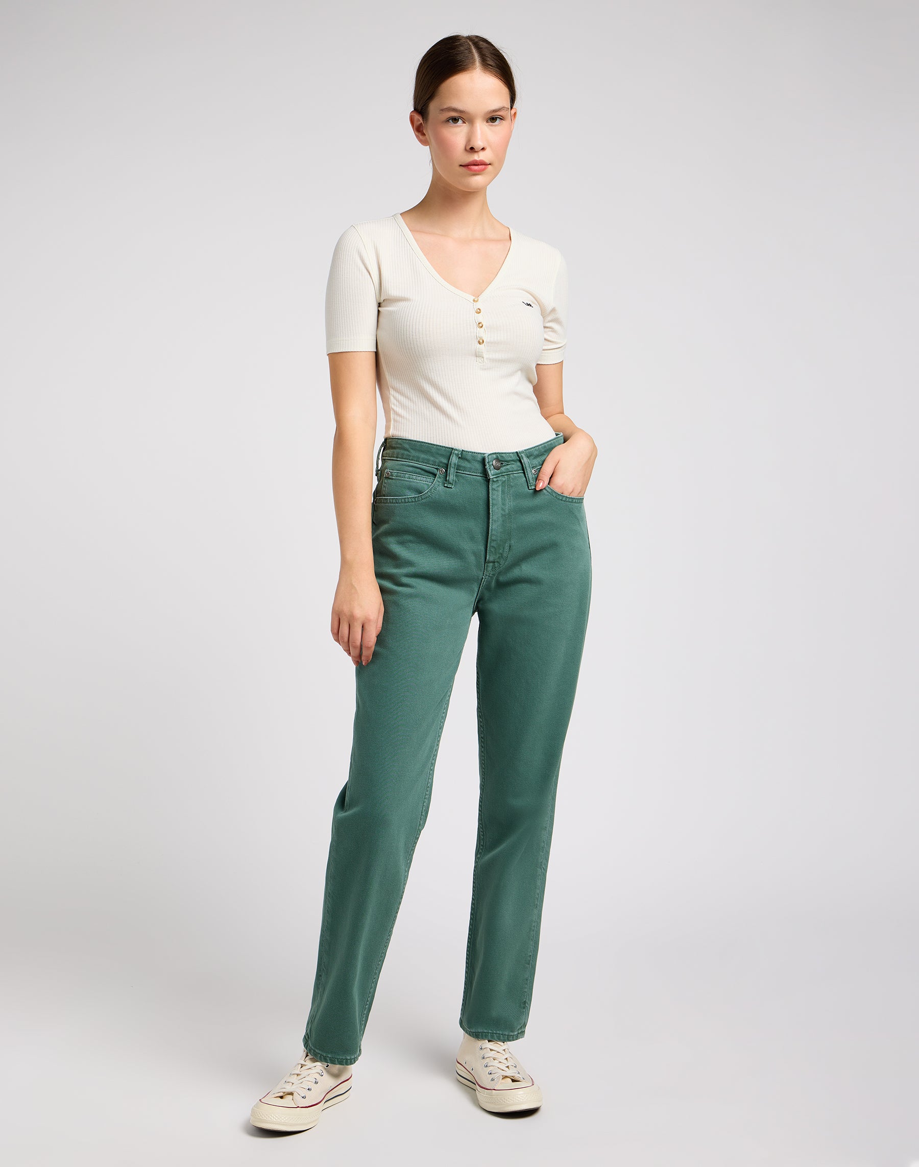 Carol in Evergreen Hosen Lee   