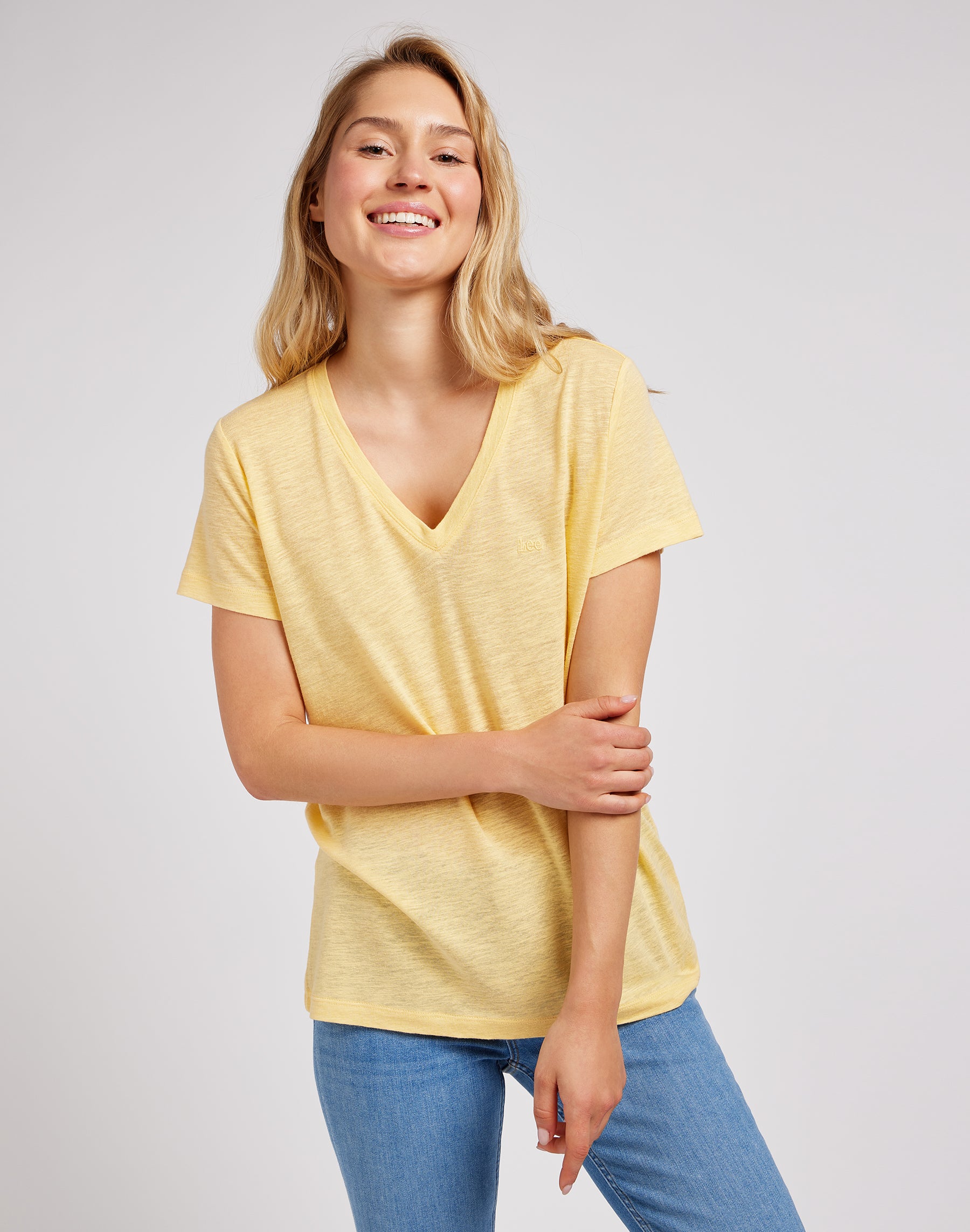 V-Neck Tee in Vermeil T-Shirts Lee   