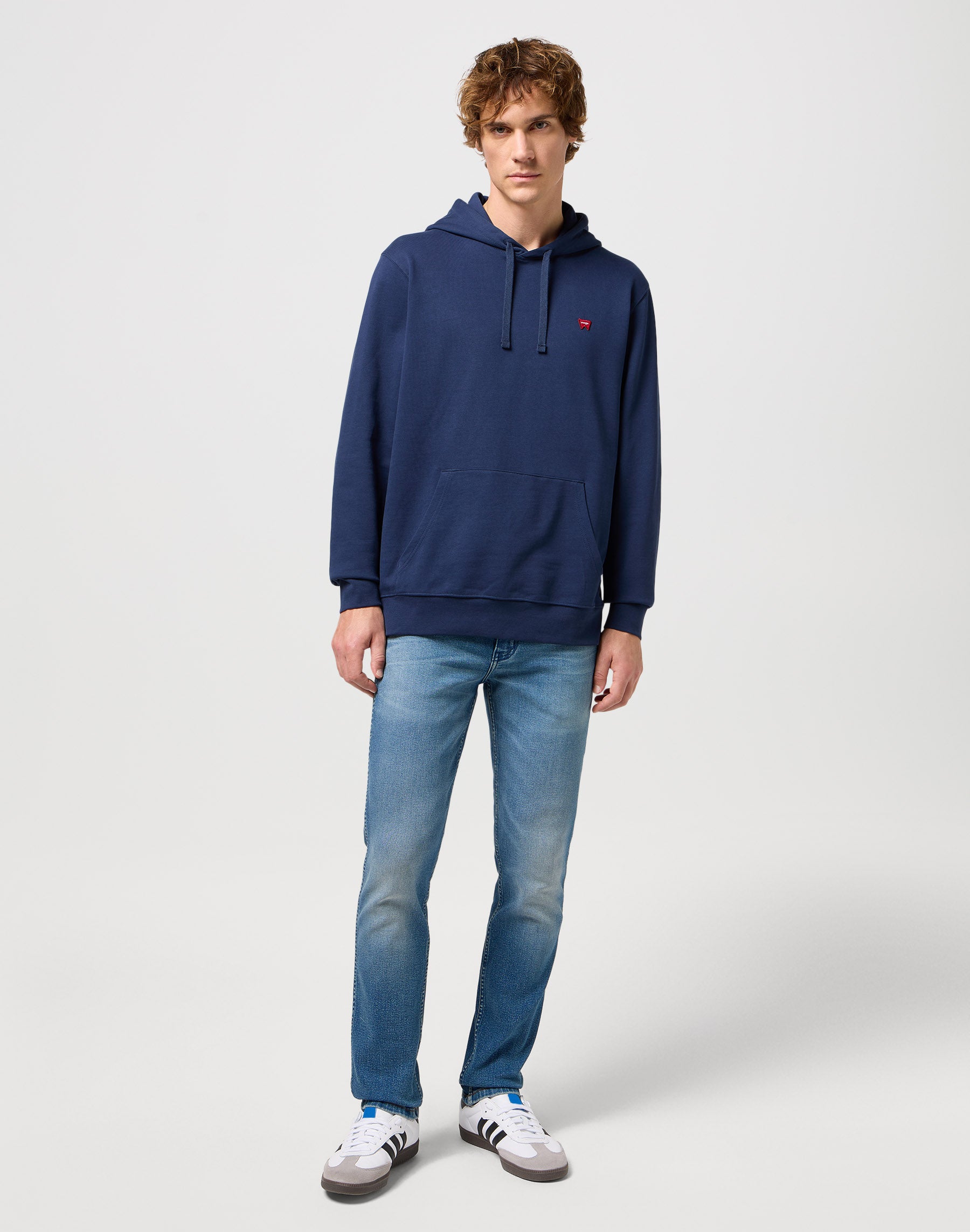 Sign Off Hoodie in Navy Kapuzenpullover Wrangler