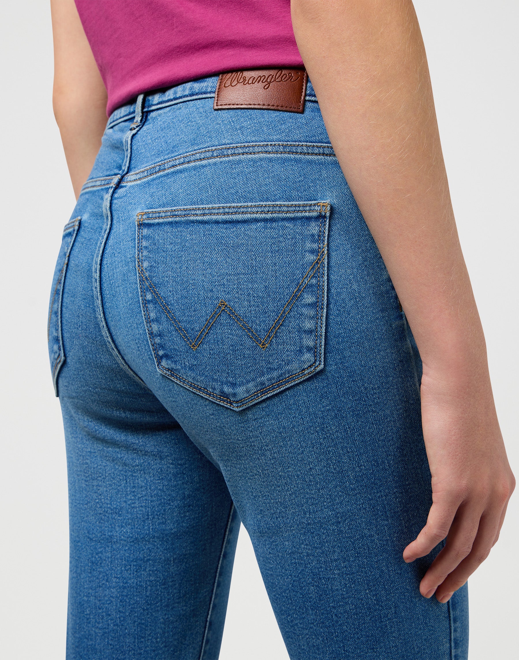 Bootcut in Peaceful Jeans Wrangler   