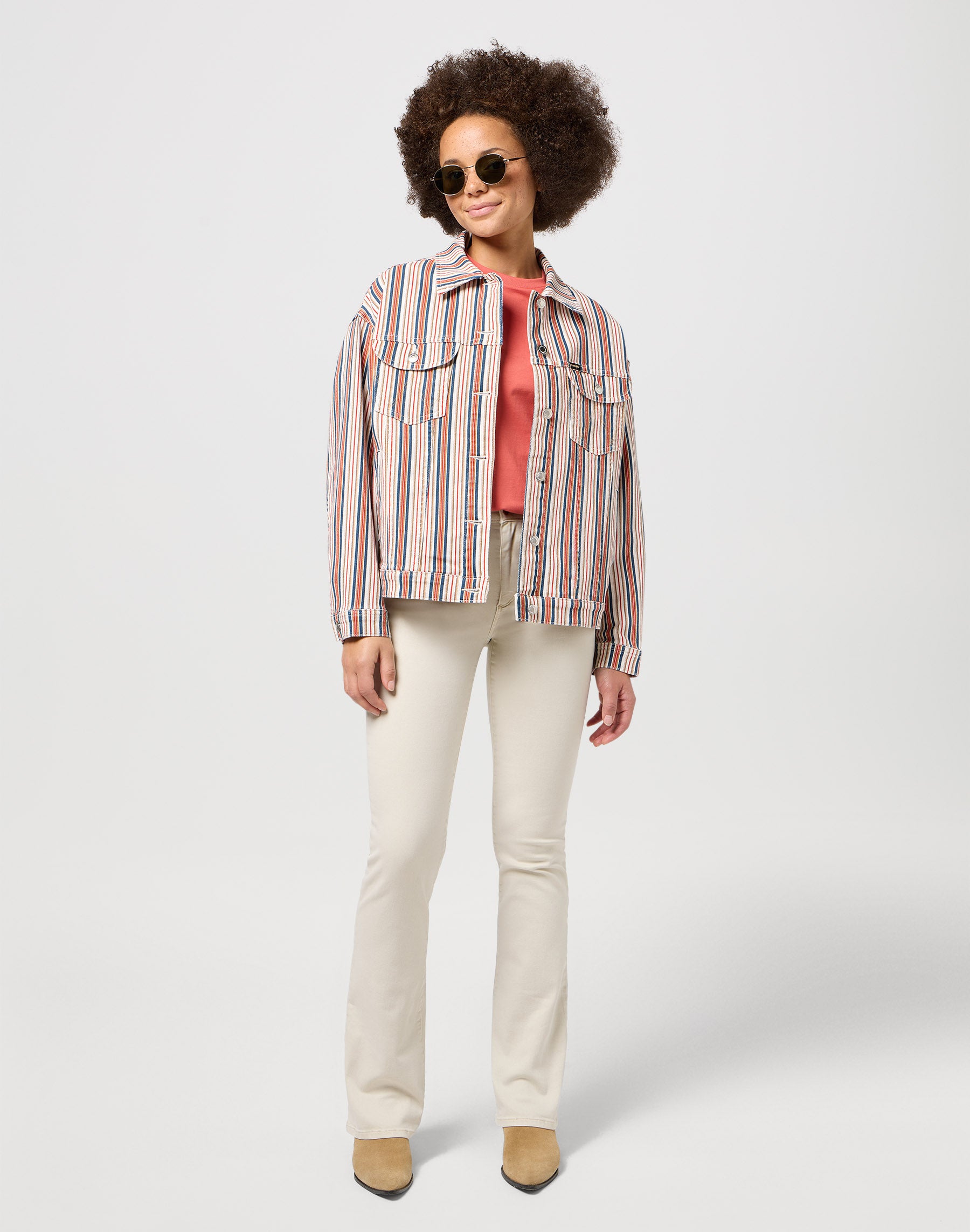 Girlfriend Jacket in Americana Stripe Jacken Wrangler   