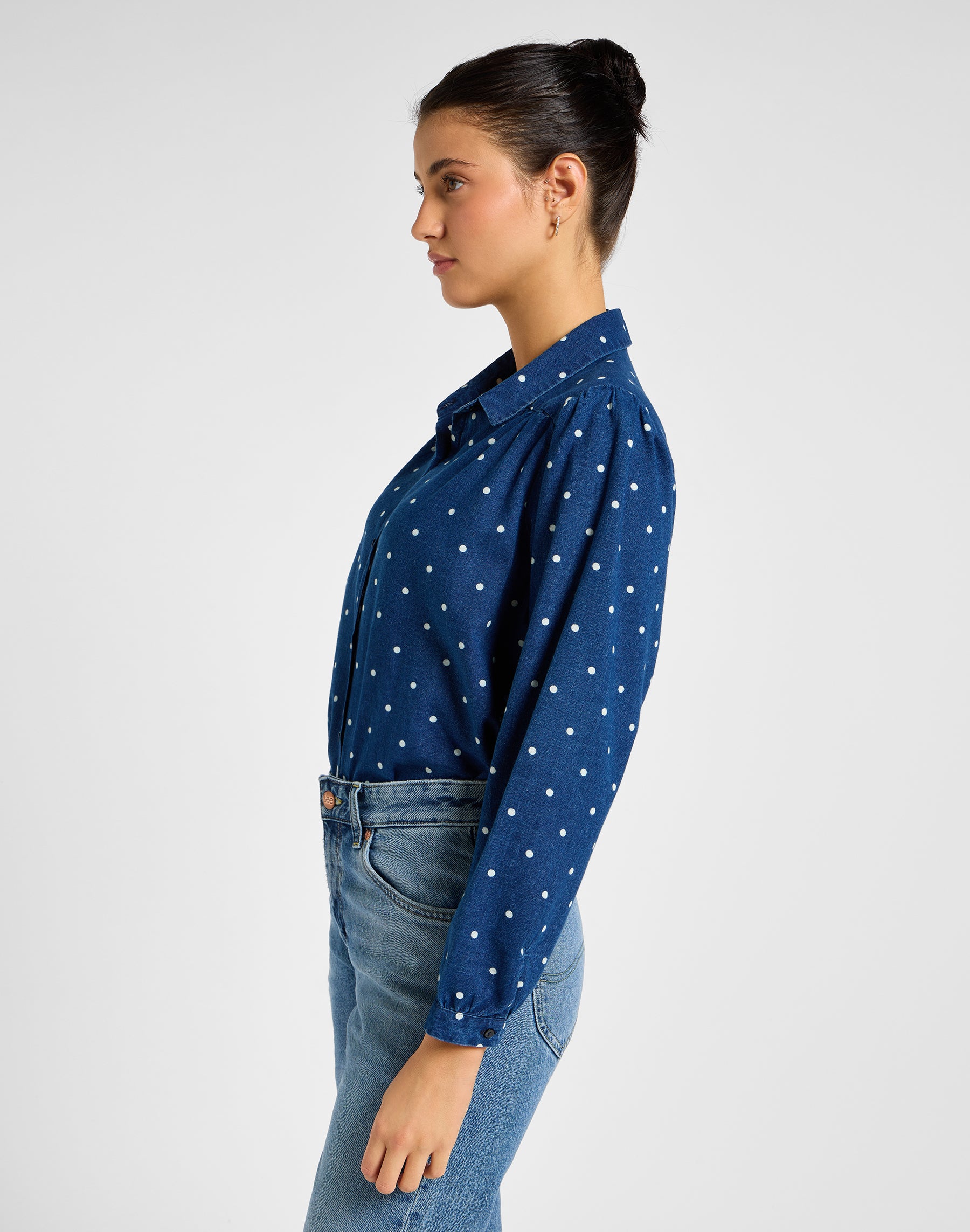 Shirred Blouse in Dotted Indigo Hemden Lee   