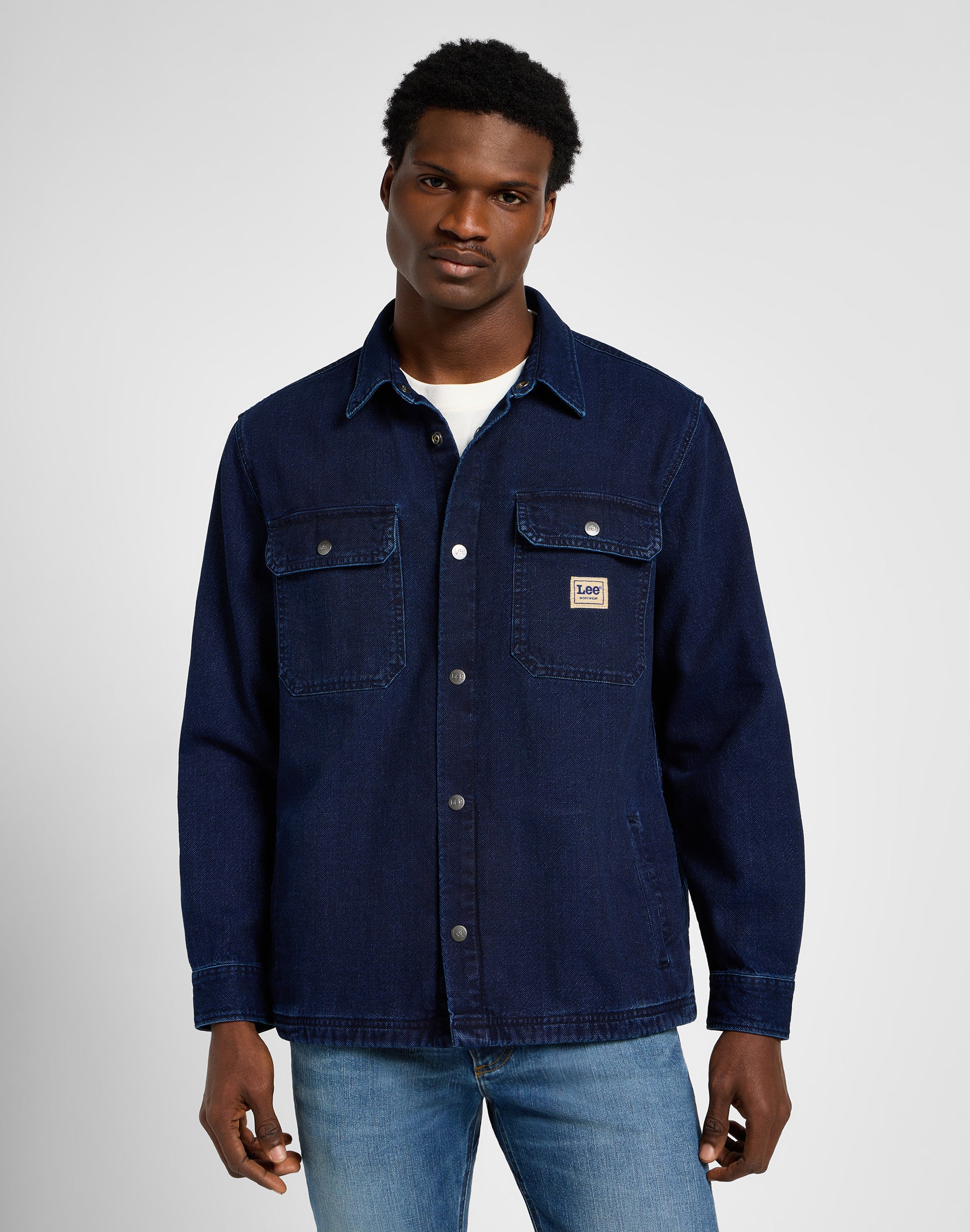 Workwear Overshirt in Medium Worn Wash Hemden Lee   