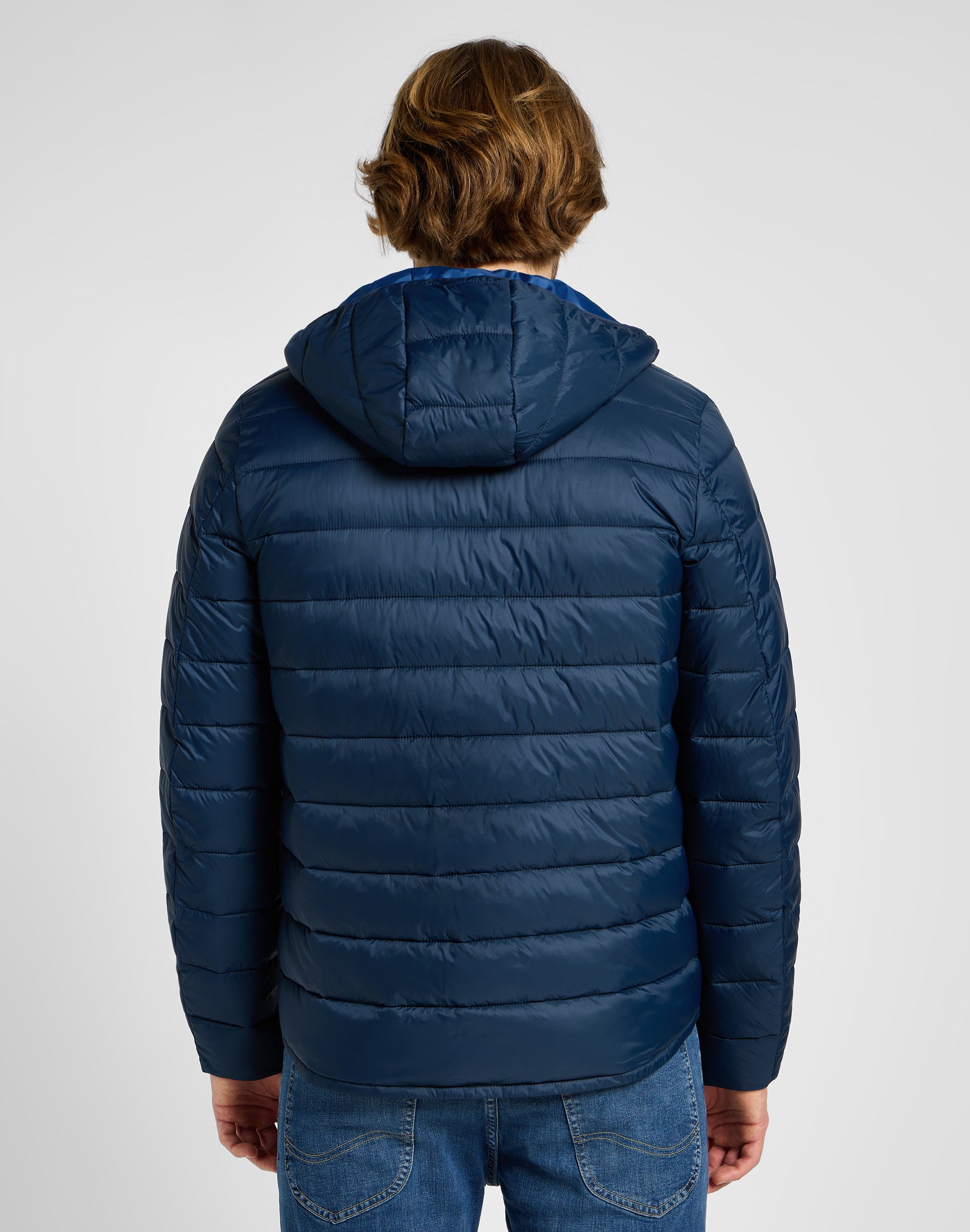 Light Puffer Jacket in Rivet Navy Jacken Lee   